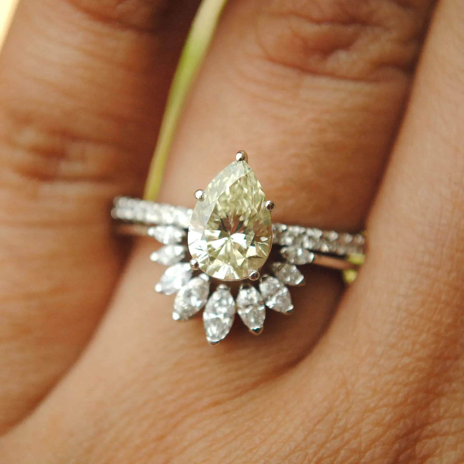1 Carat Pear Diamond Engagement Ring with Marquise Diamond Curved Stack Wedding Band