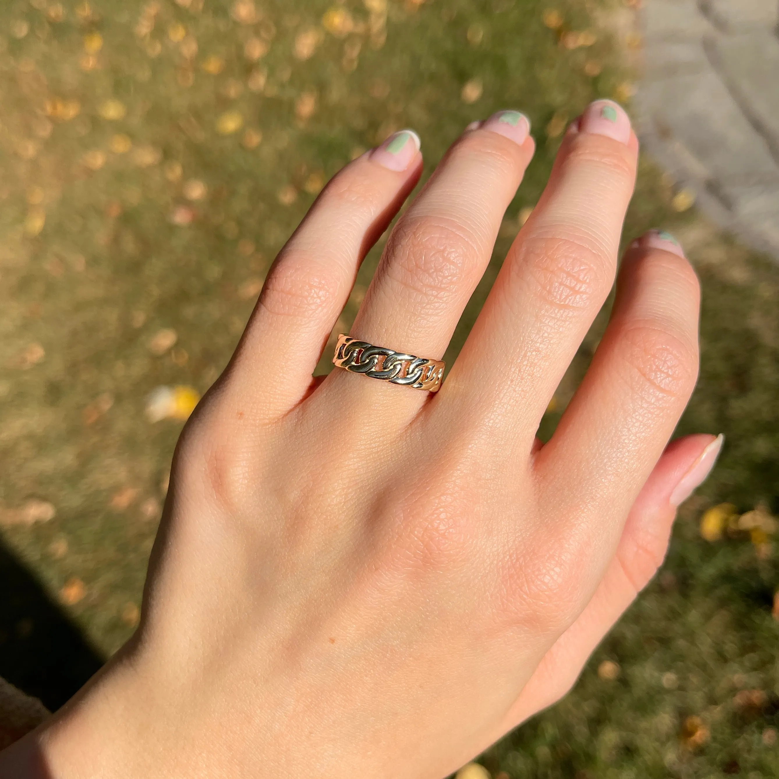10KT Yellow Gold Chain Link Band Ring