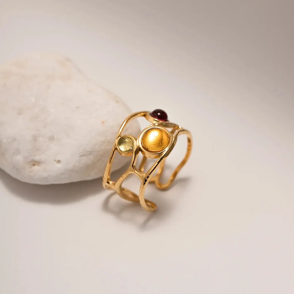 18k Playful Wavy Open Gem Ring
