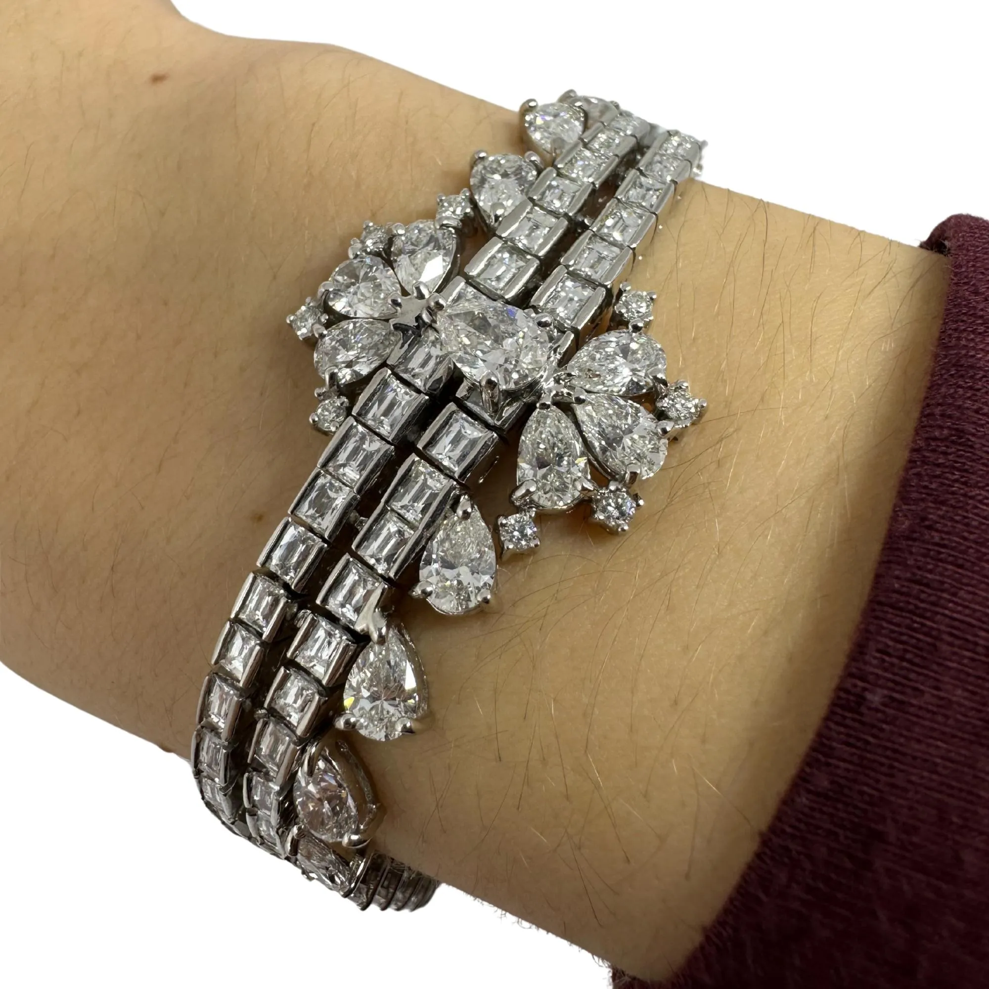 18K White Gold Pear and Baguette Cut Diamond Bracelet