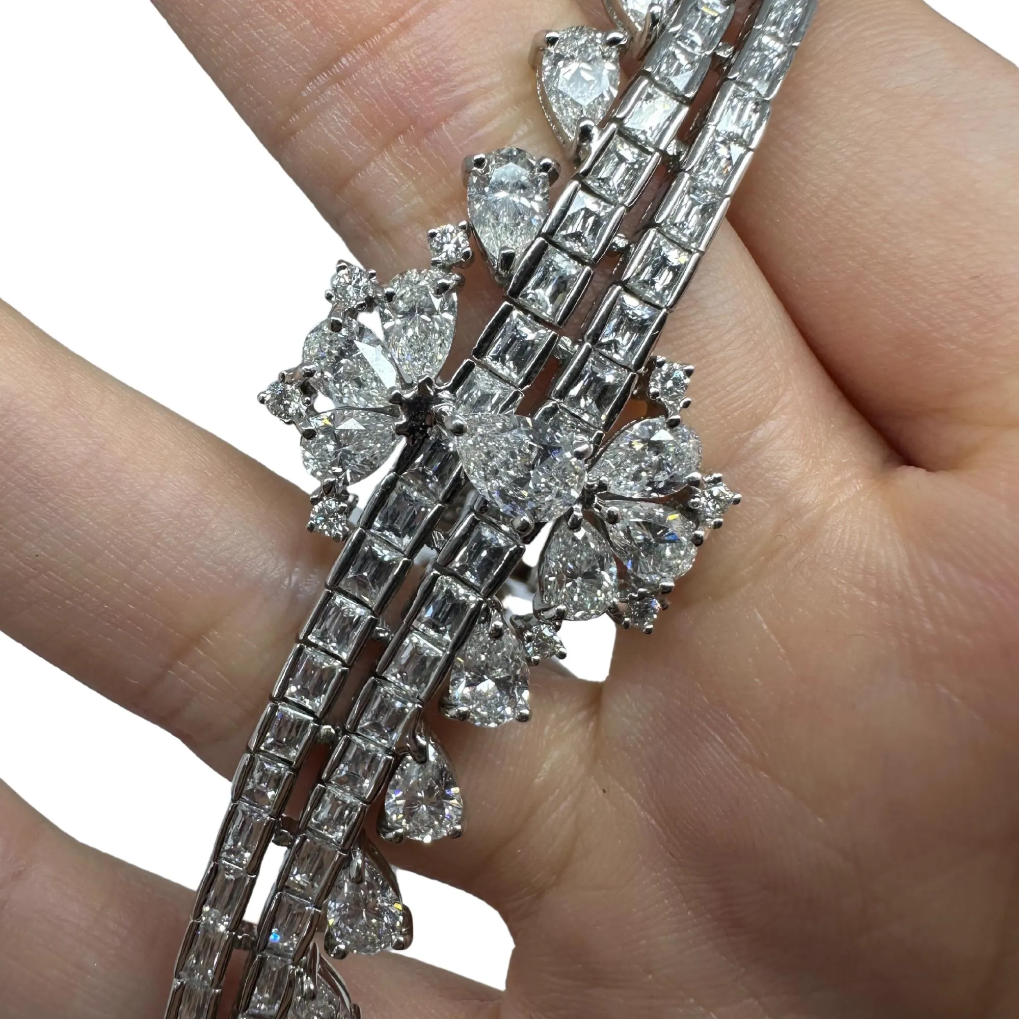 18K White Gold Pear and Baguette Cut Diamond Bracelet