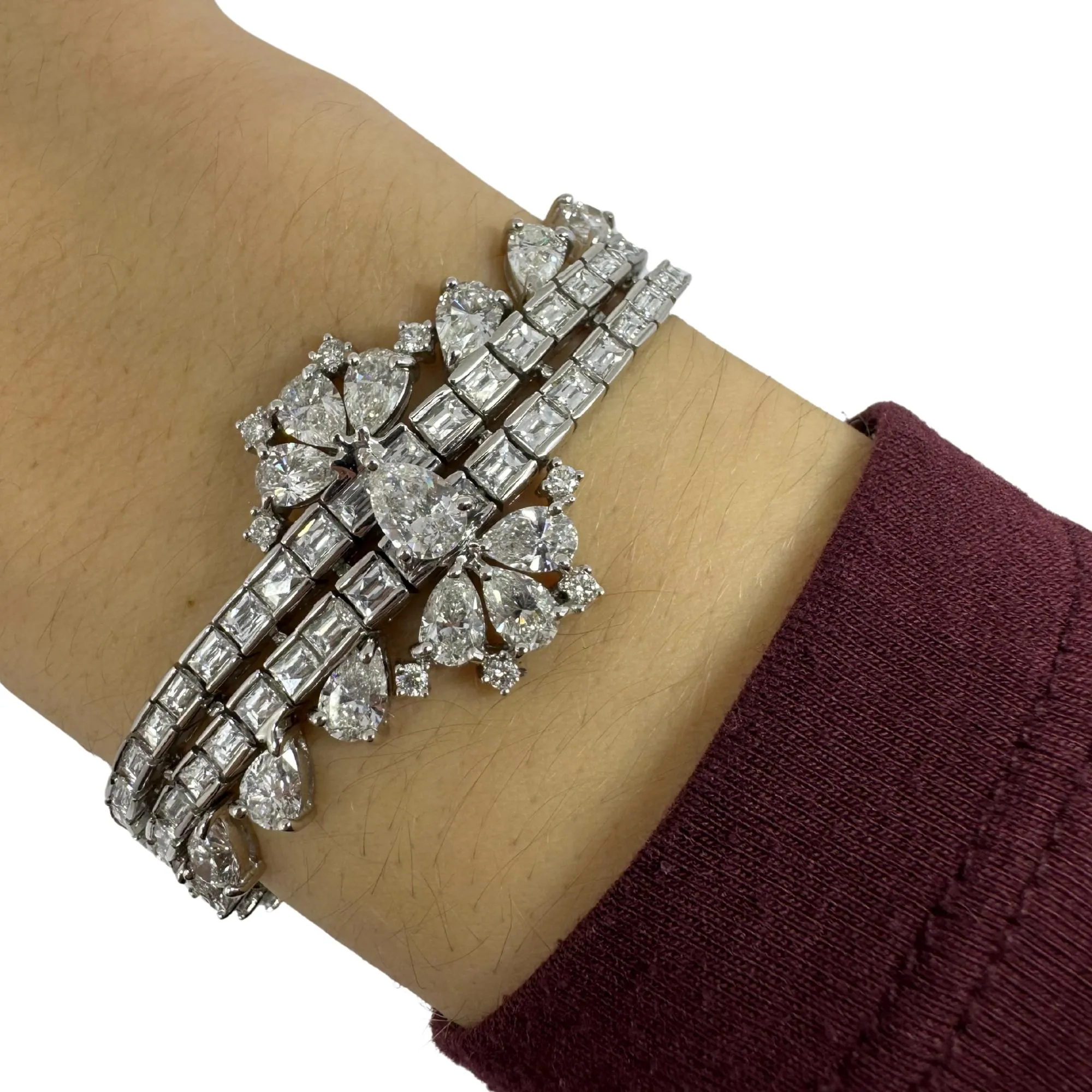 18K White Gold Pear and Baguette Cut Diamond Bracelet