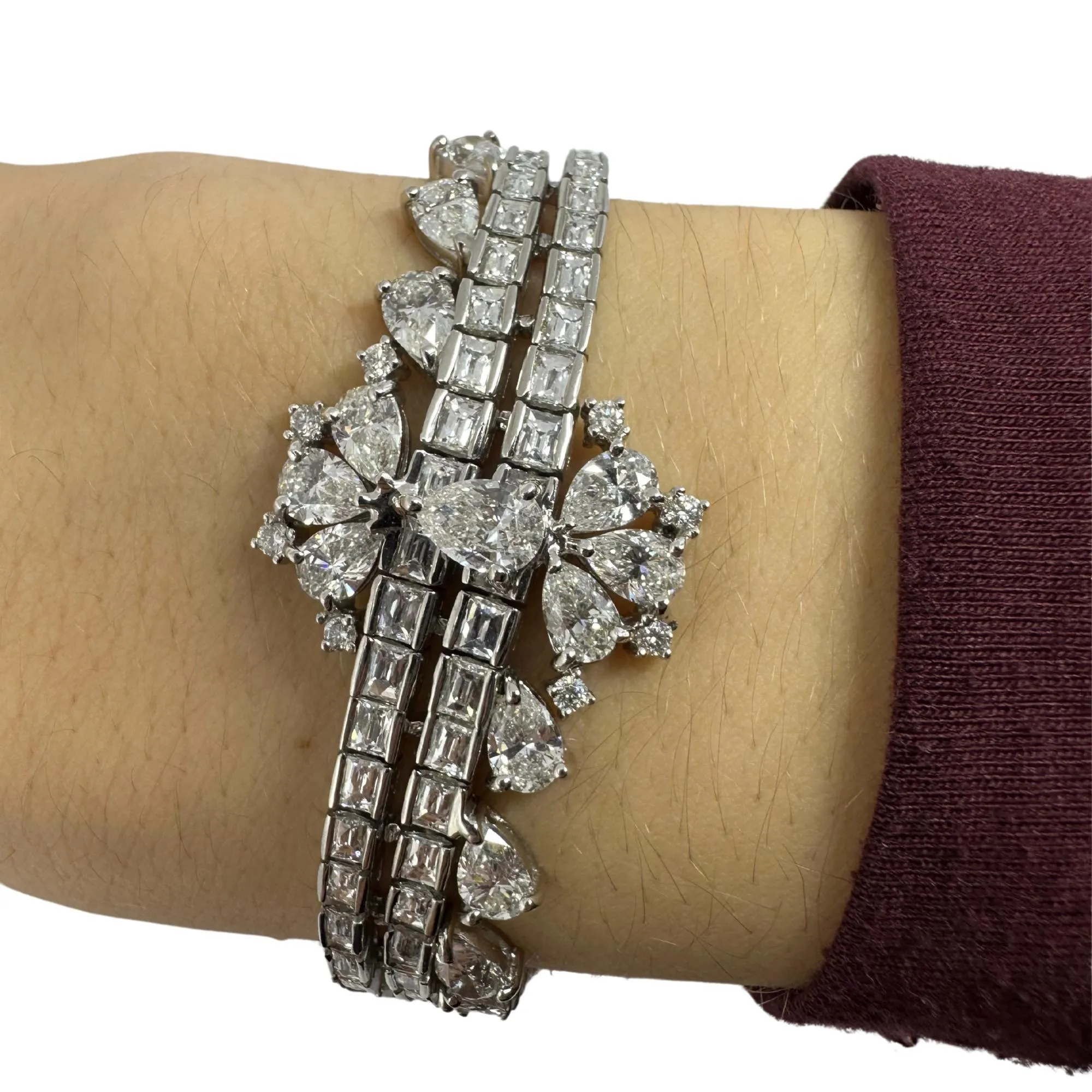 18K White Gold Pear and Baguette Cut Diamond Bracelet