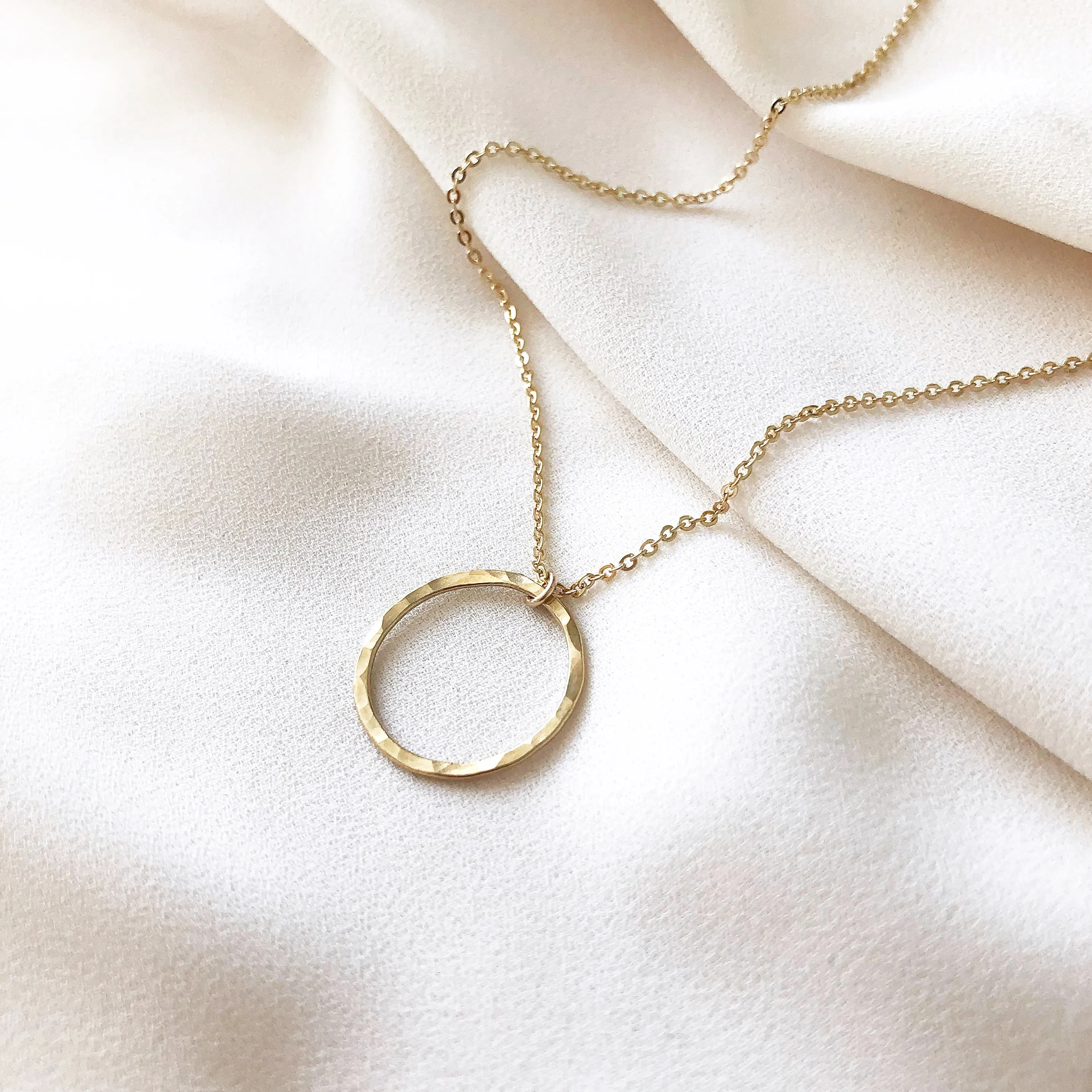 ACACIA NECKLACE