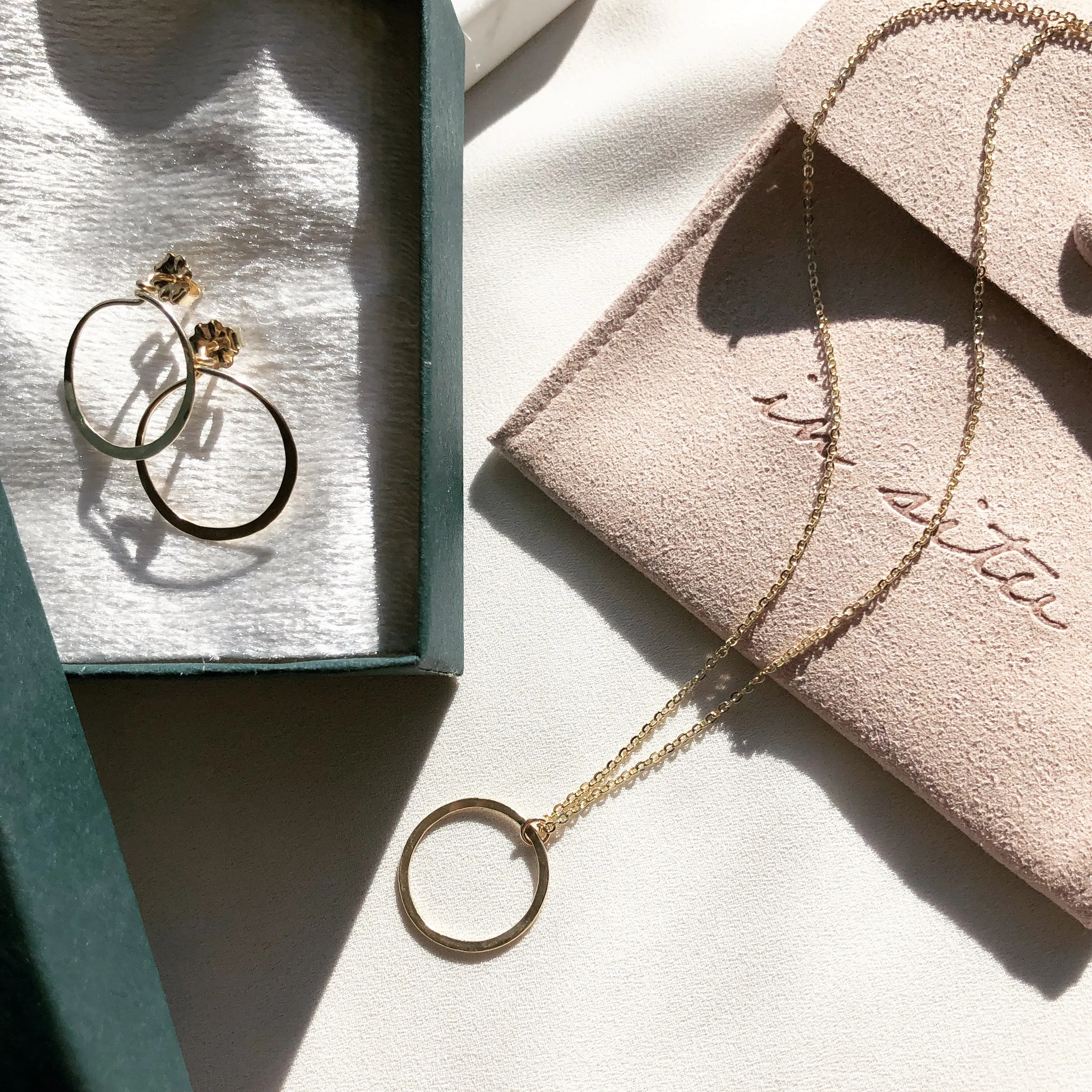 ACACIA NECKLACE