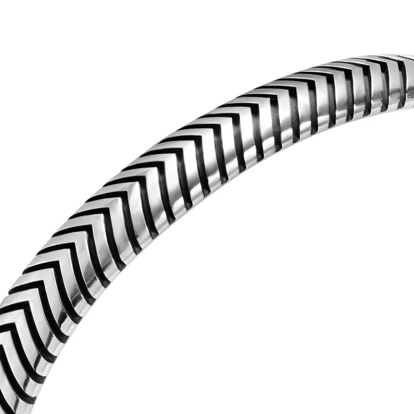 Chevron Cuff Bracelet in Sterling Silver, 8mm, Size Medium