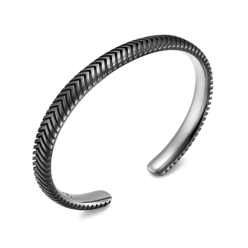 Chevron Cuff in Titanium, 8mm, Size Medium