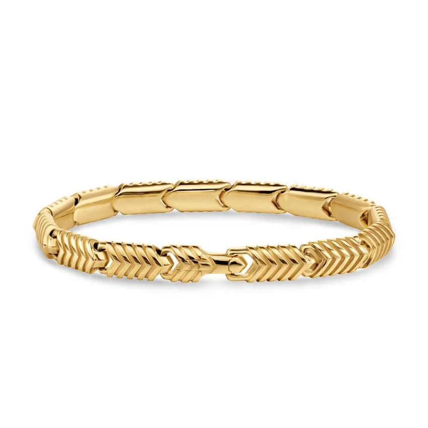 Chevron Link Bracelet in 18K Yellow Gold, 7.6mm, Size Medium