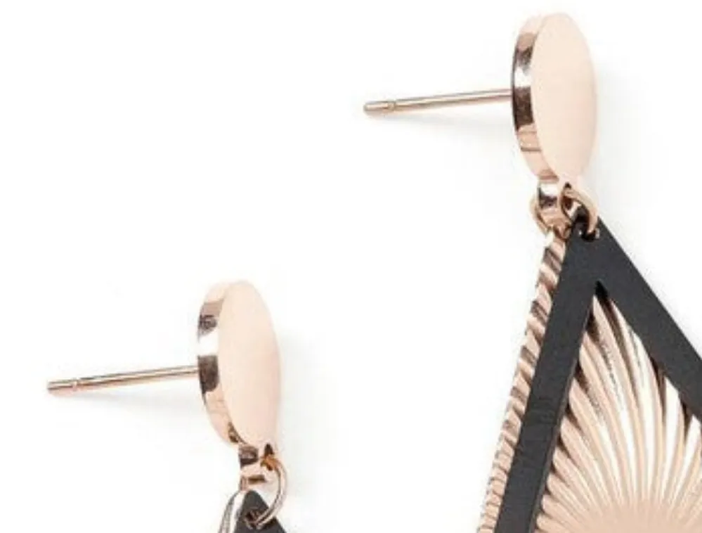 Chic Gold Diamond-shape Drop Earrings with Black Border