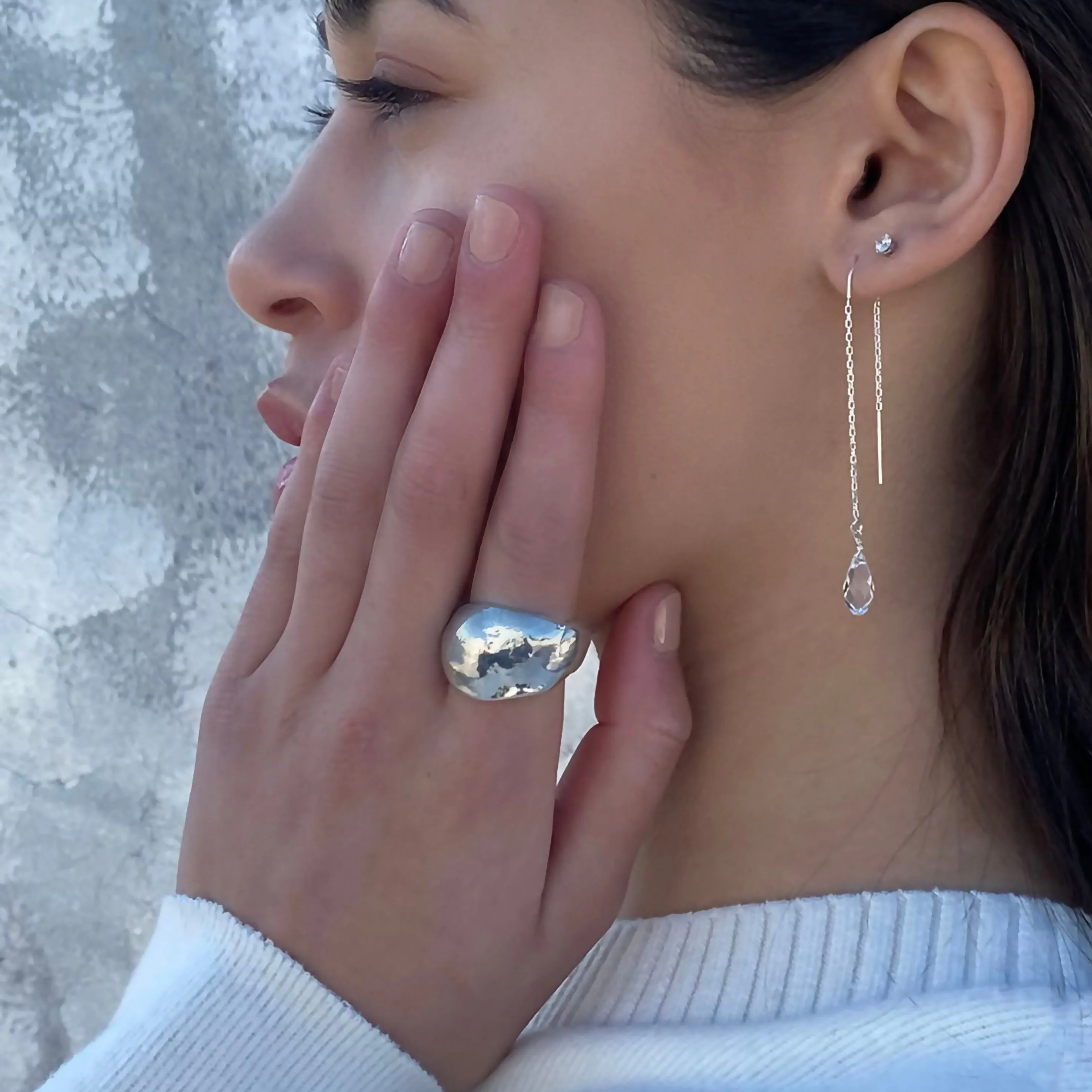 CLEAR SILVER THREADER EARRINGS