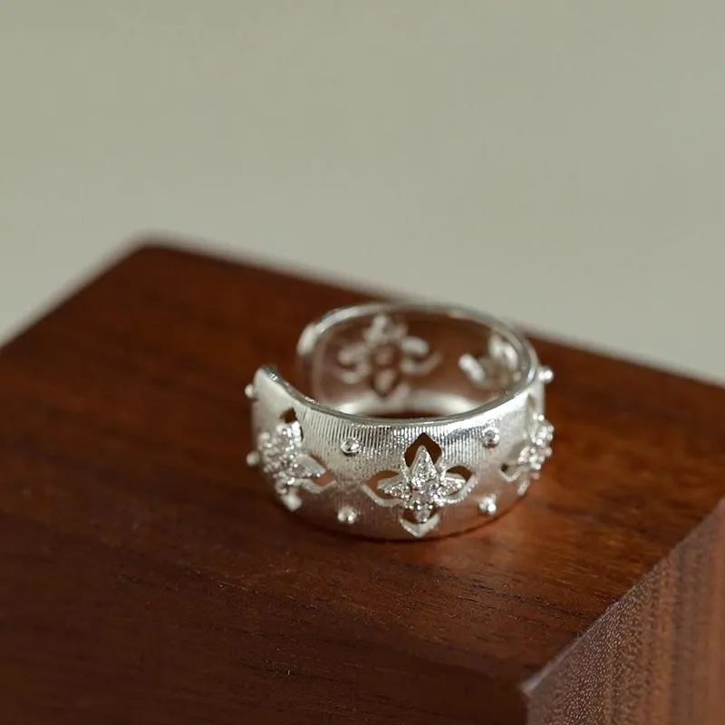 Court Style Vintage Diamond Flower Zircon Ring