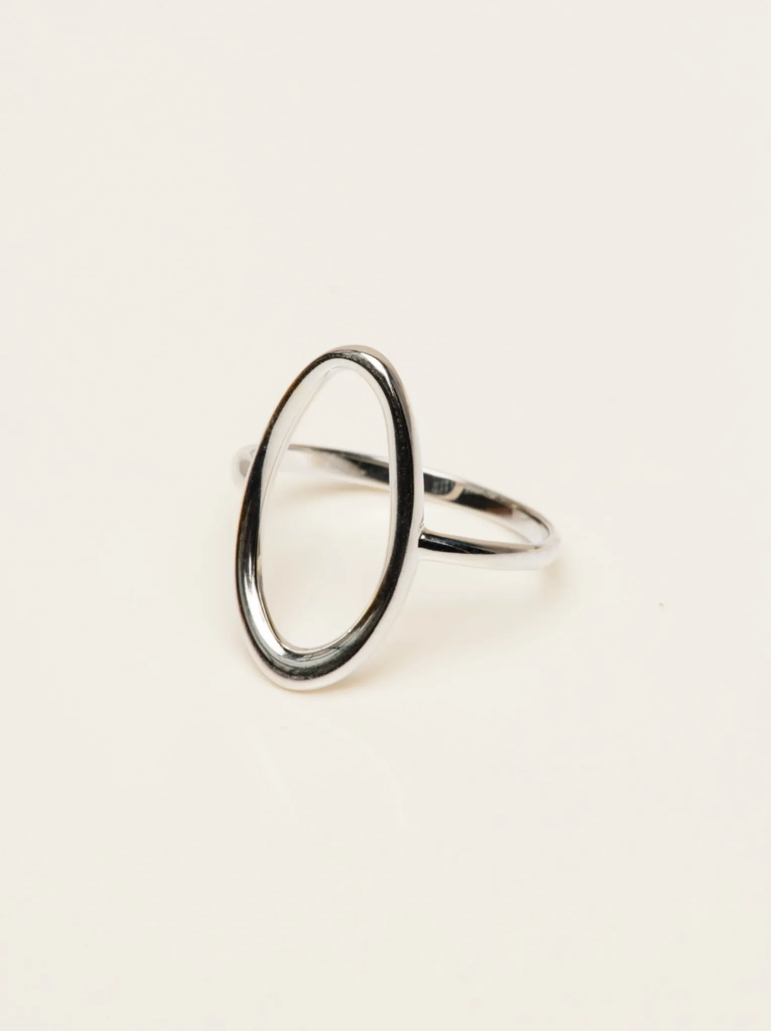 Dali Open Oval Ring