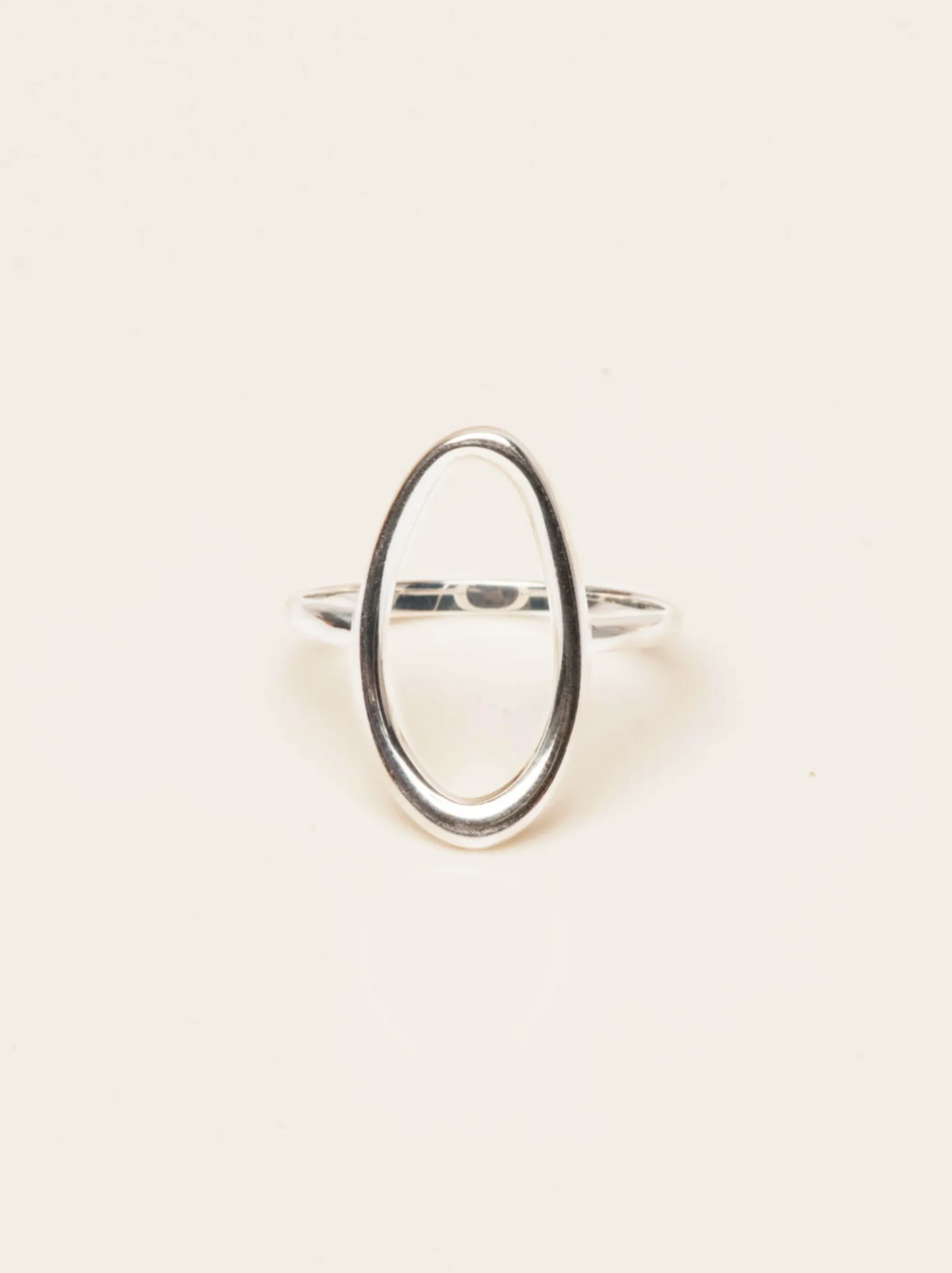Dali Open Oval Ring