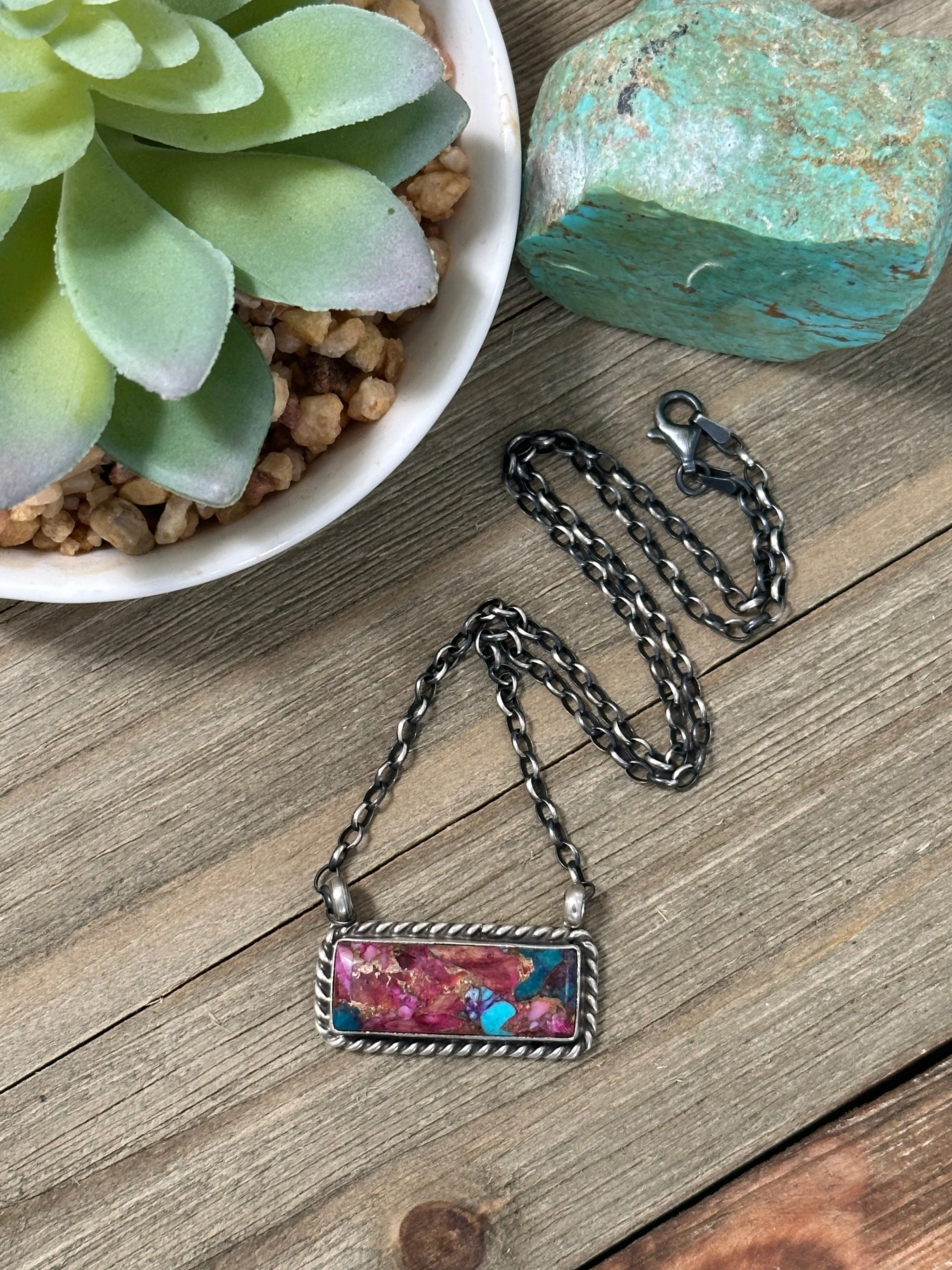 Dalia Bar Necklace