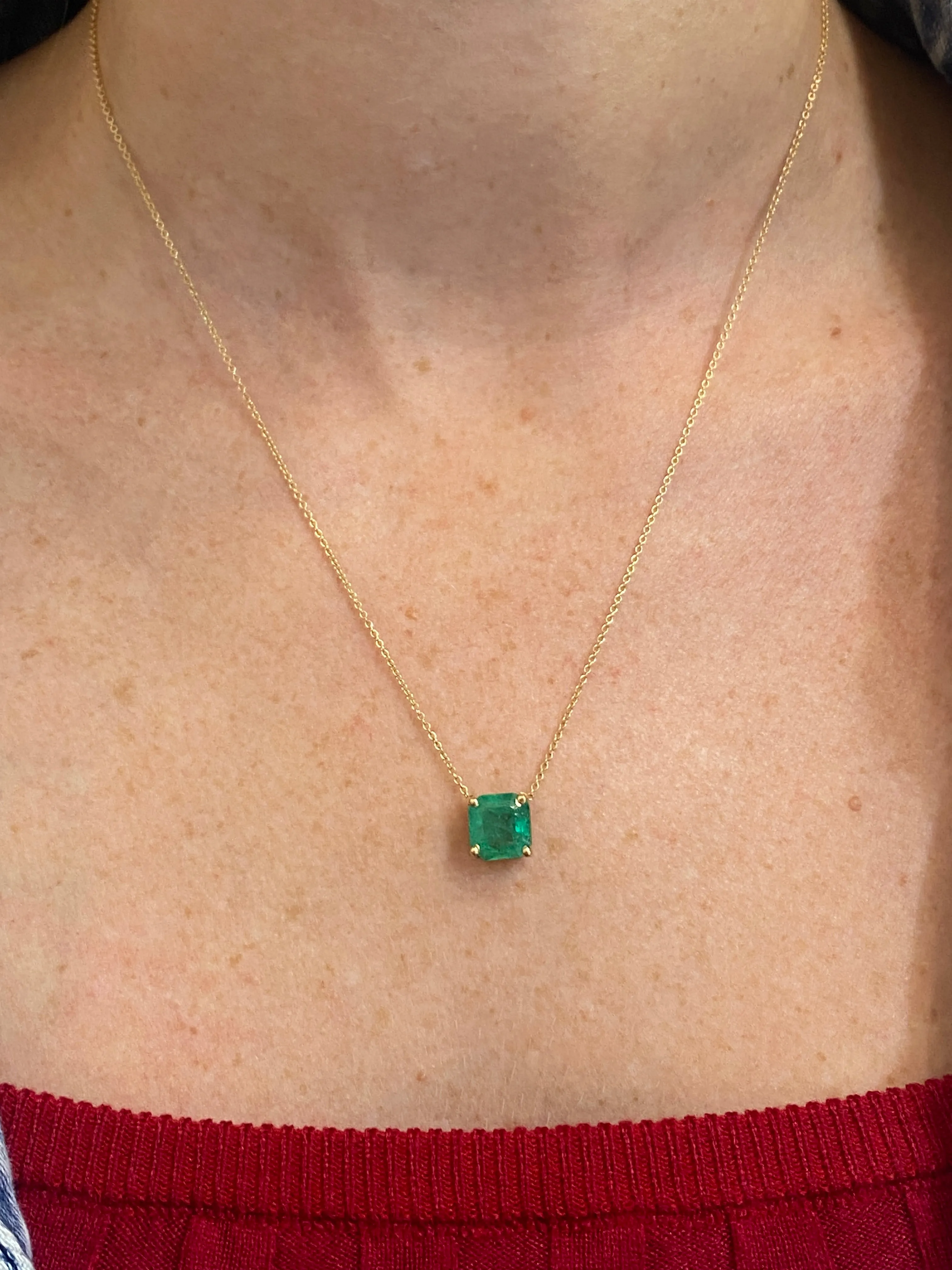 Emerald Solitaire Stationary Necklace