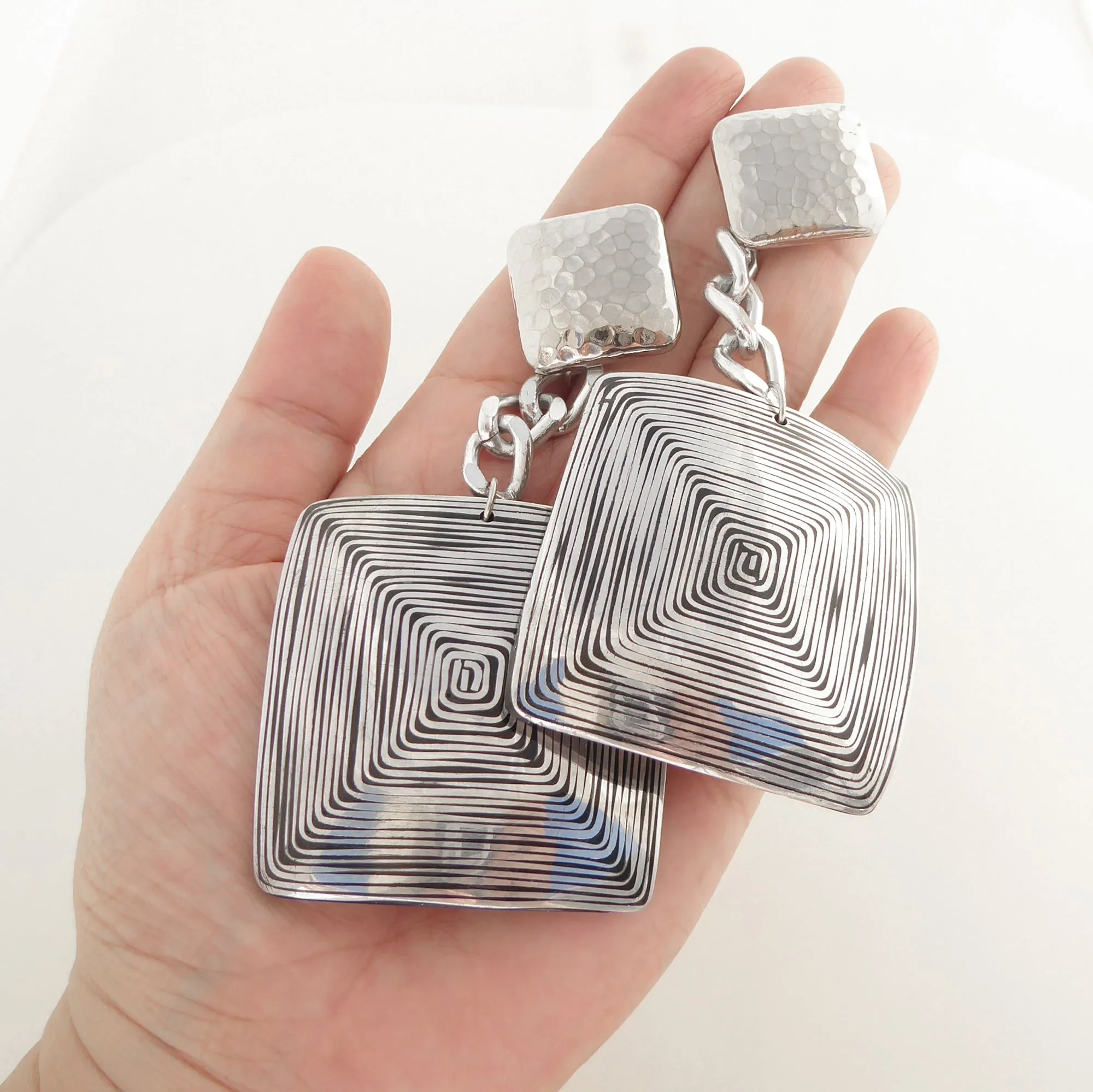 Fizza geometric earrings