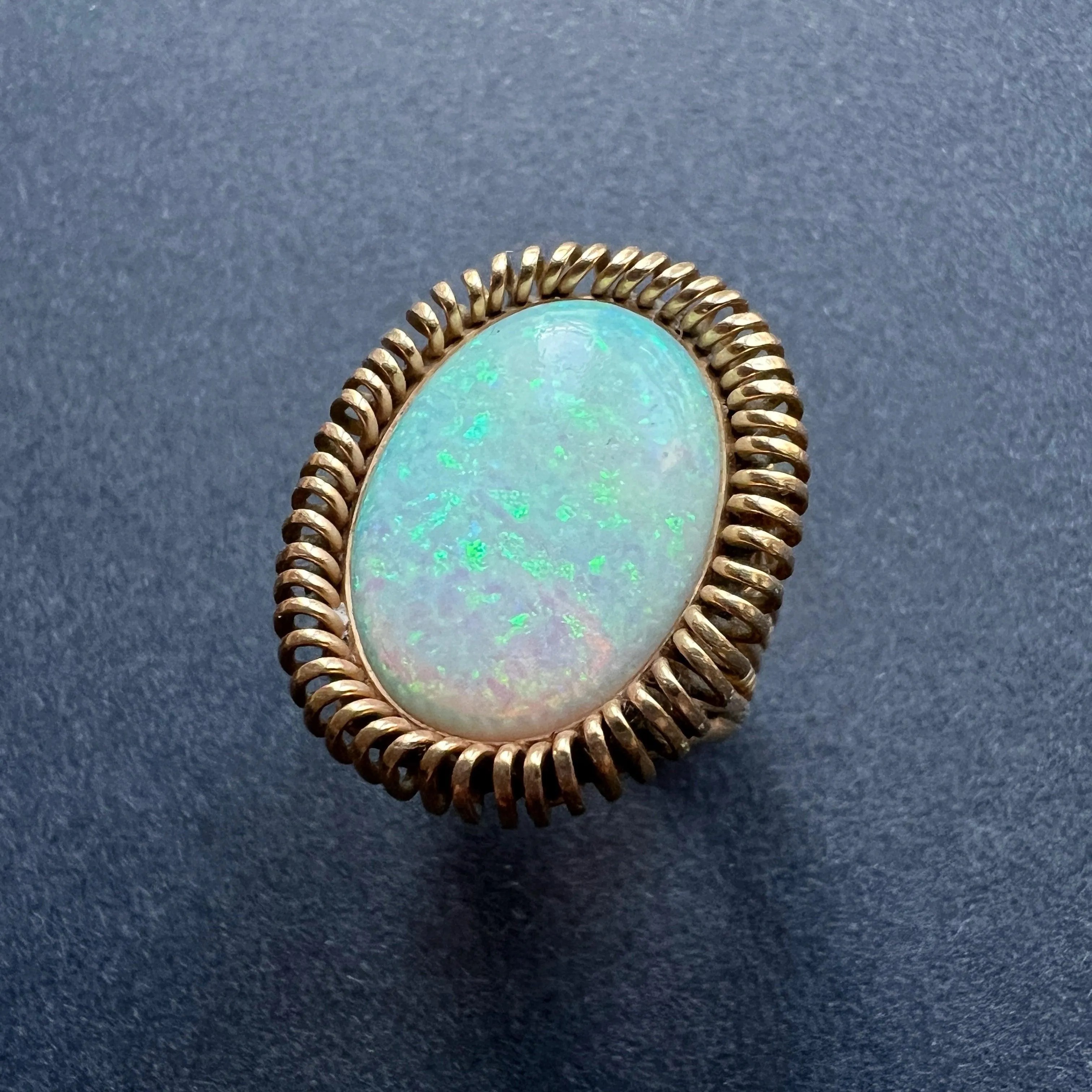 French vintage 18K gold Tubogas opal cabochon cocktail ring