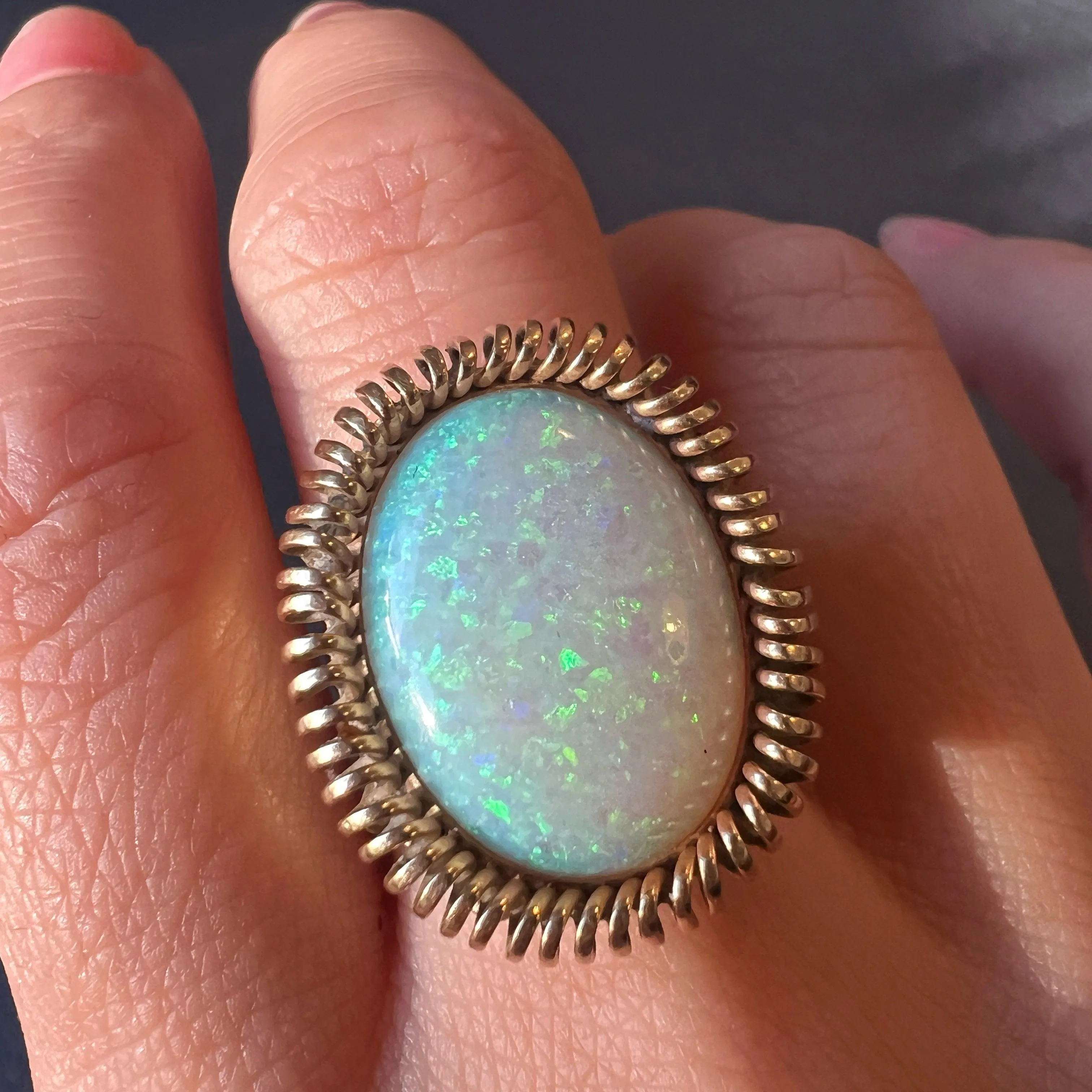 French vintage 18K gold Tubogas opal cabochon cocktail ring