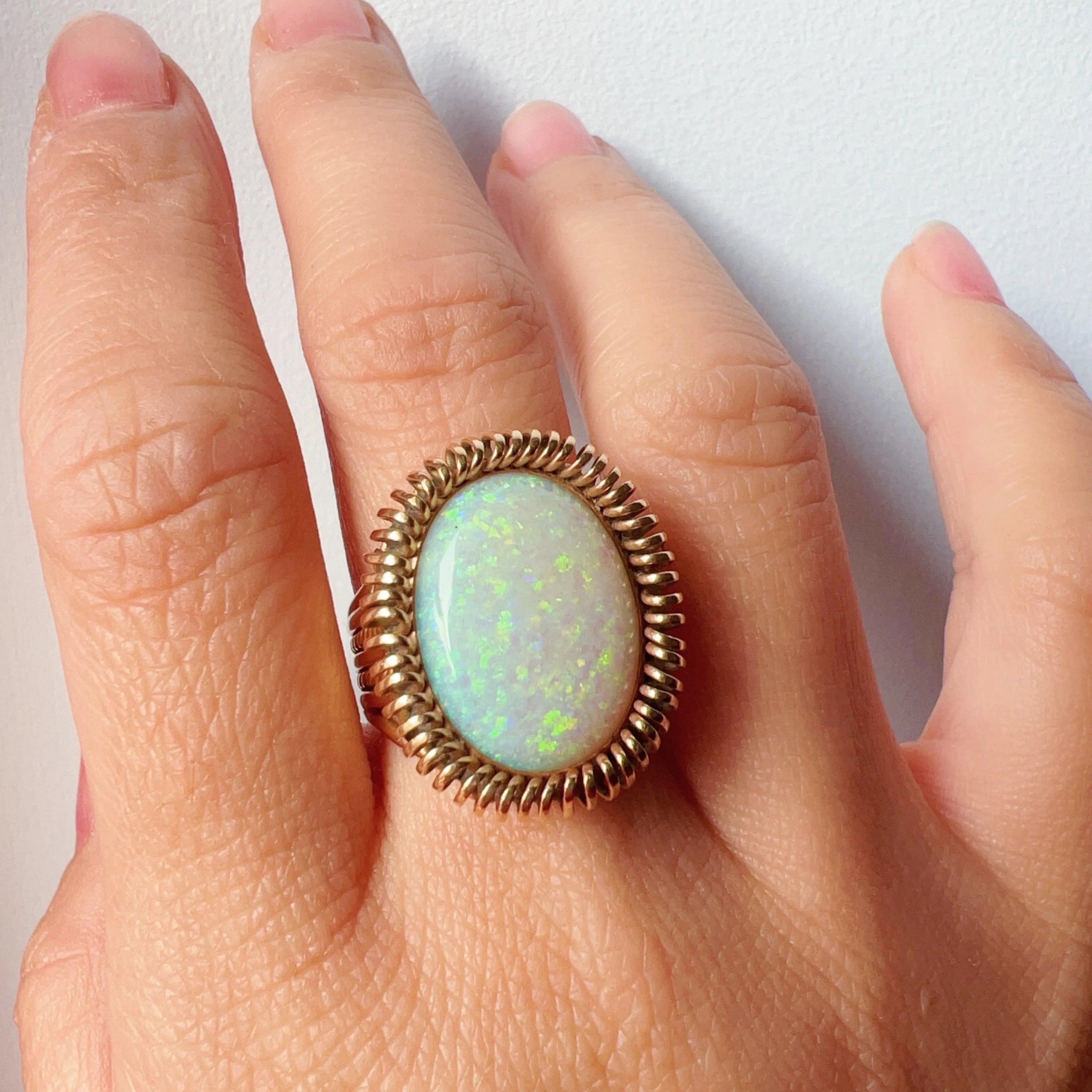 French vintage 18K gold Tubogas opal cabochon cocktail ring