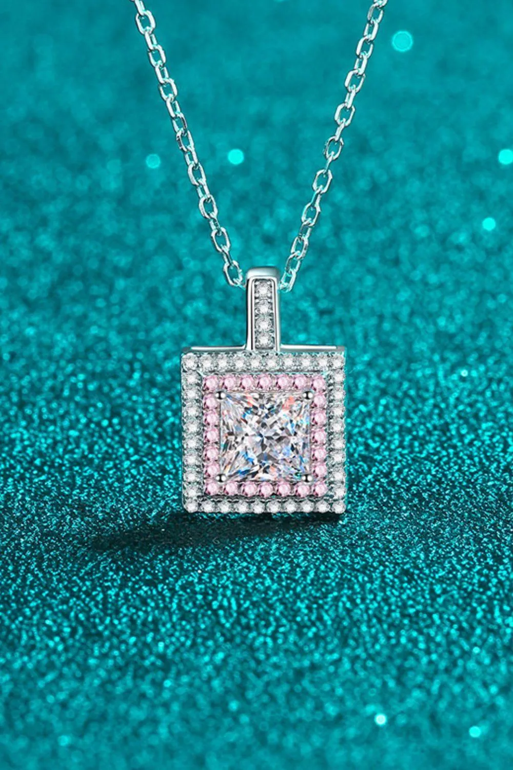 Hazel Blues® | 1 Carat Moissanite Square Pendant Chain Necklace