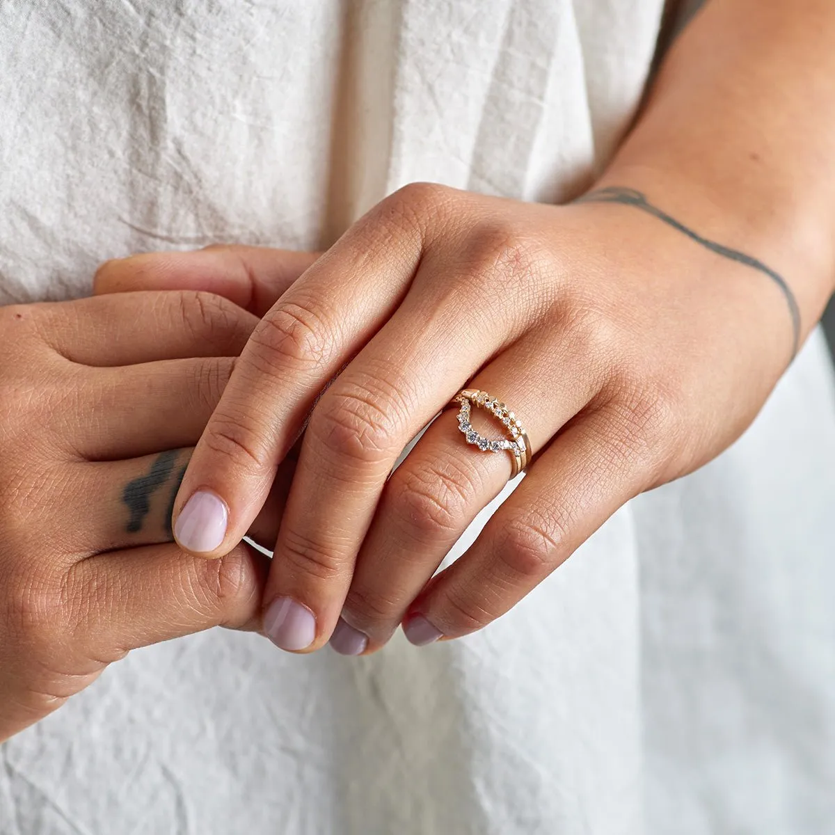 Itero 14k Gold Stacking Ring