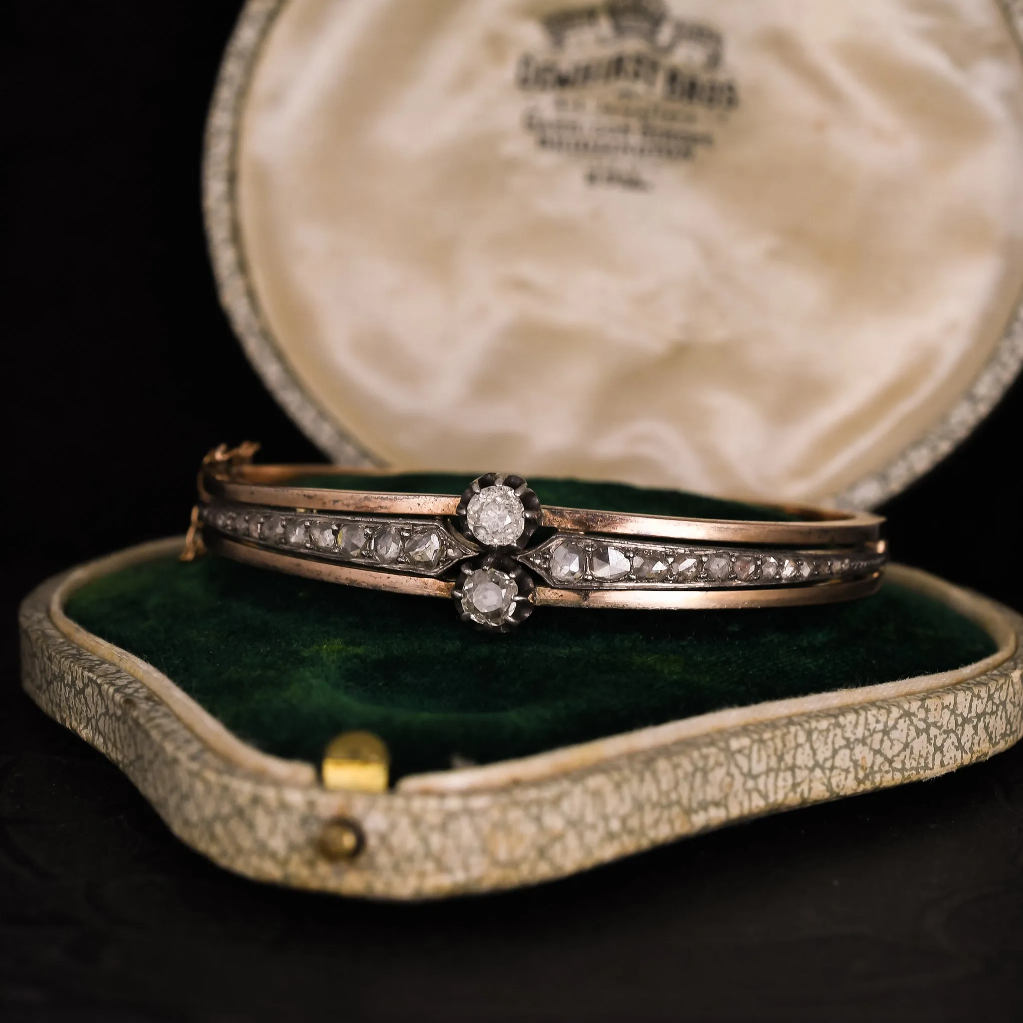 Late Victorian 1.32ct Diamond "Toi et Moi" Bangle