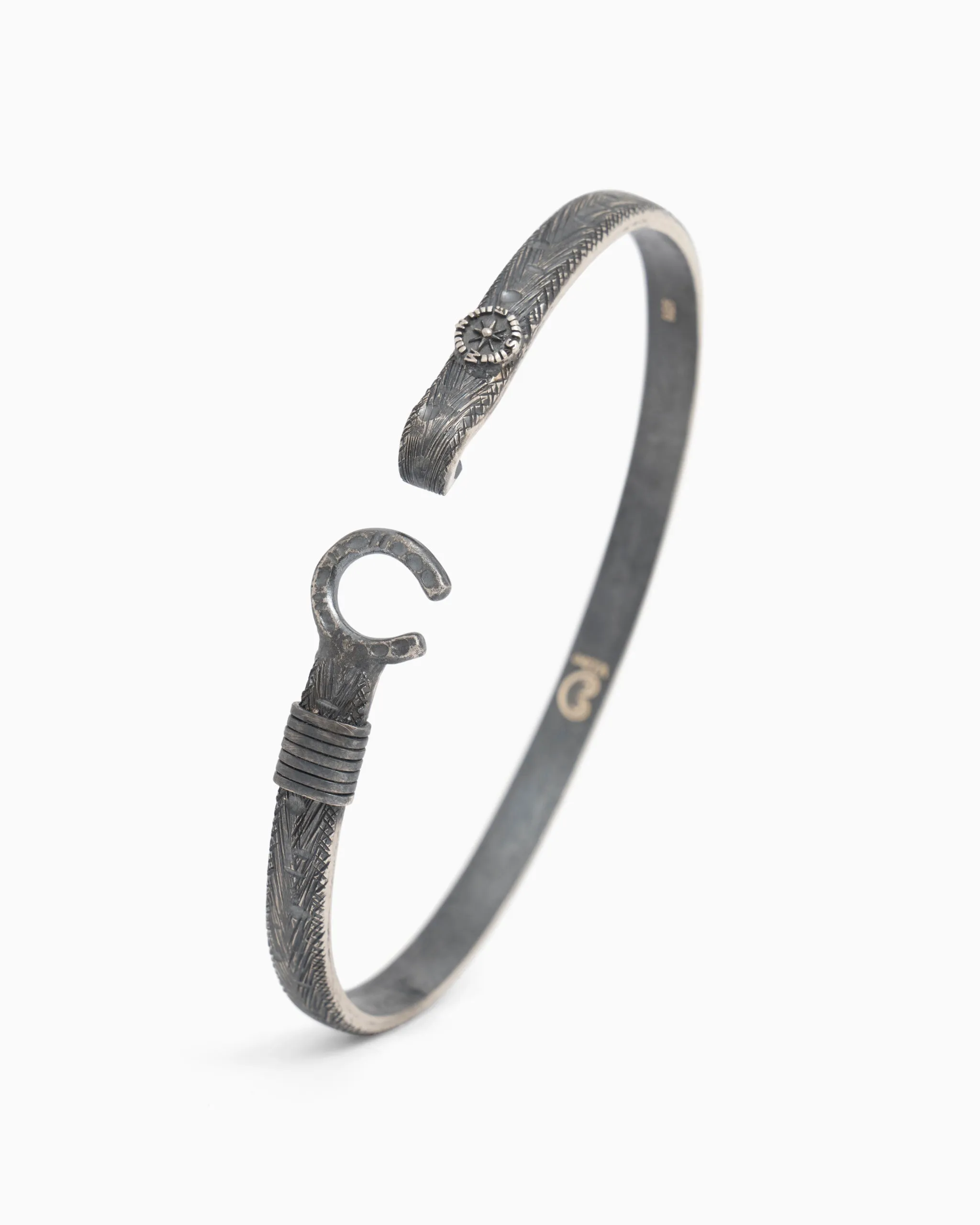 Marine Texture Hook Bracelet with Compass, 5mm