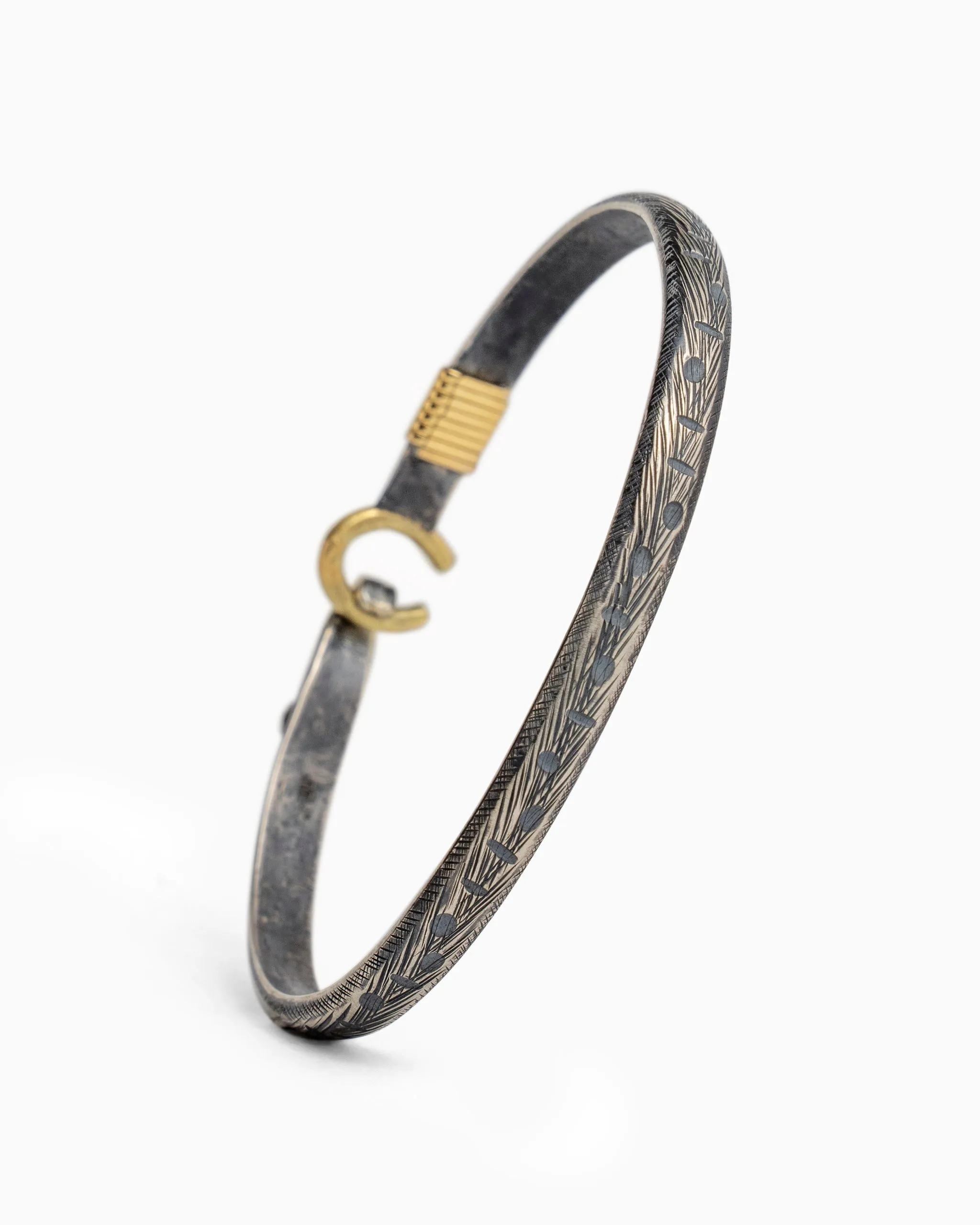 Marine Texture Hook Bracelet with Compass, 5mm