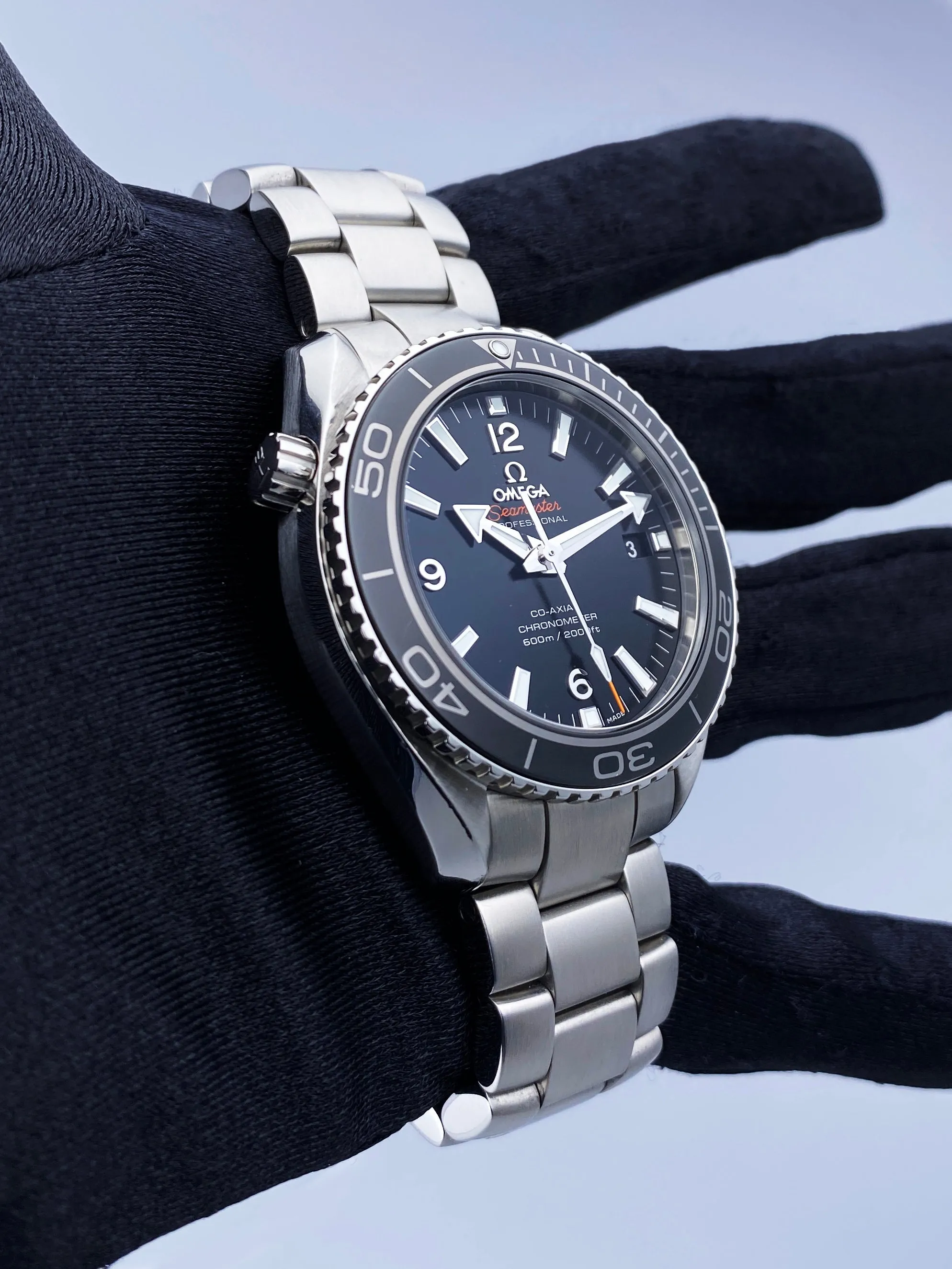 Omega Planet Ocean 232.30.42.21.01.001 Mens Watch