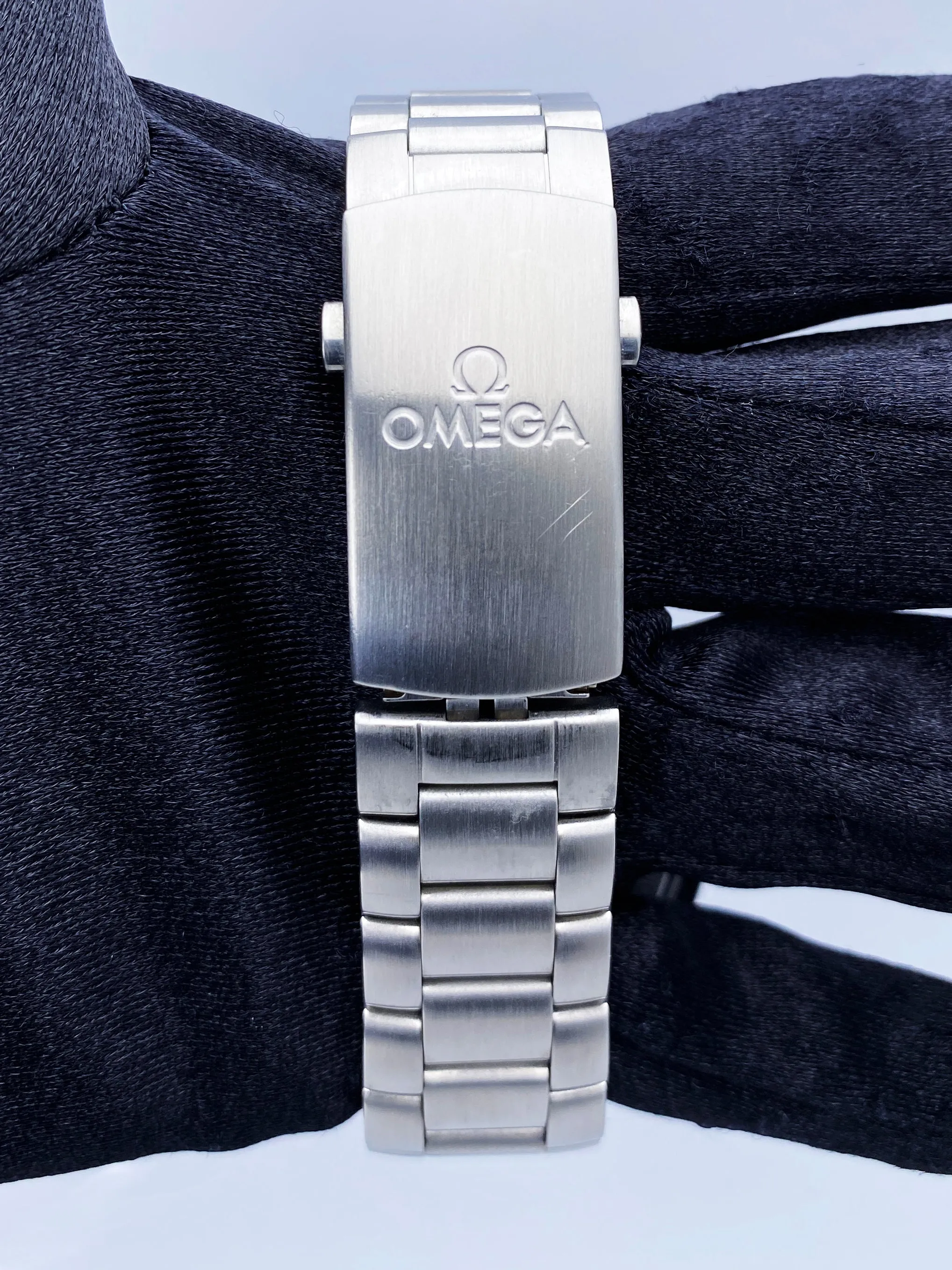 Omega Planet Ocean 232.30.42.21.01.001 Mens Watch