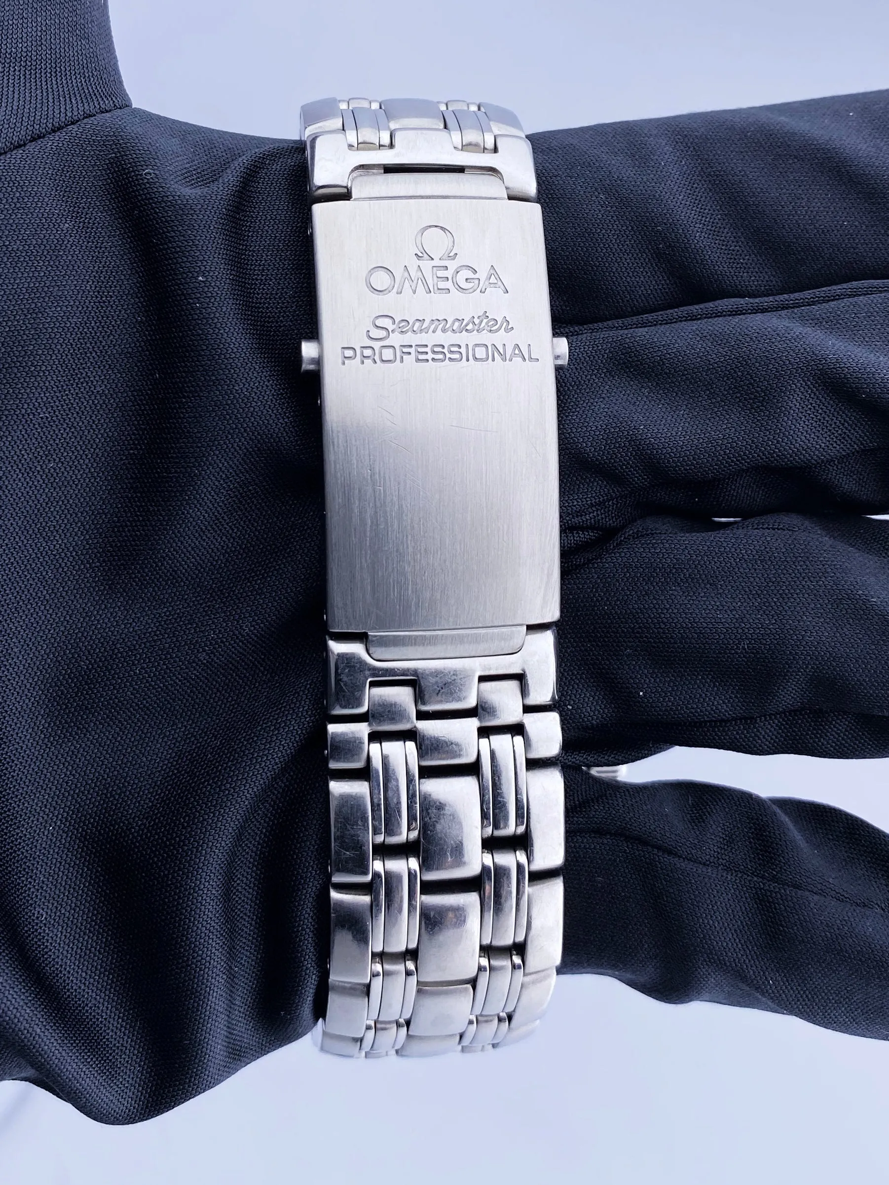 Omega Seamaster 2531.80.00 Mens Watch