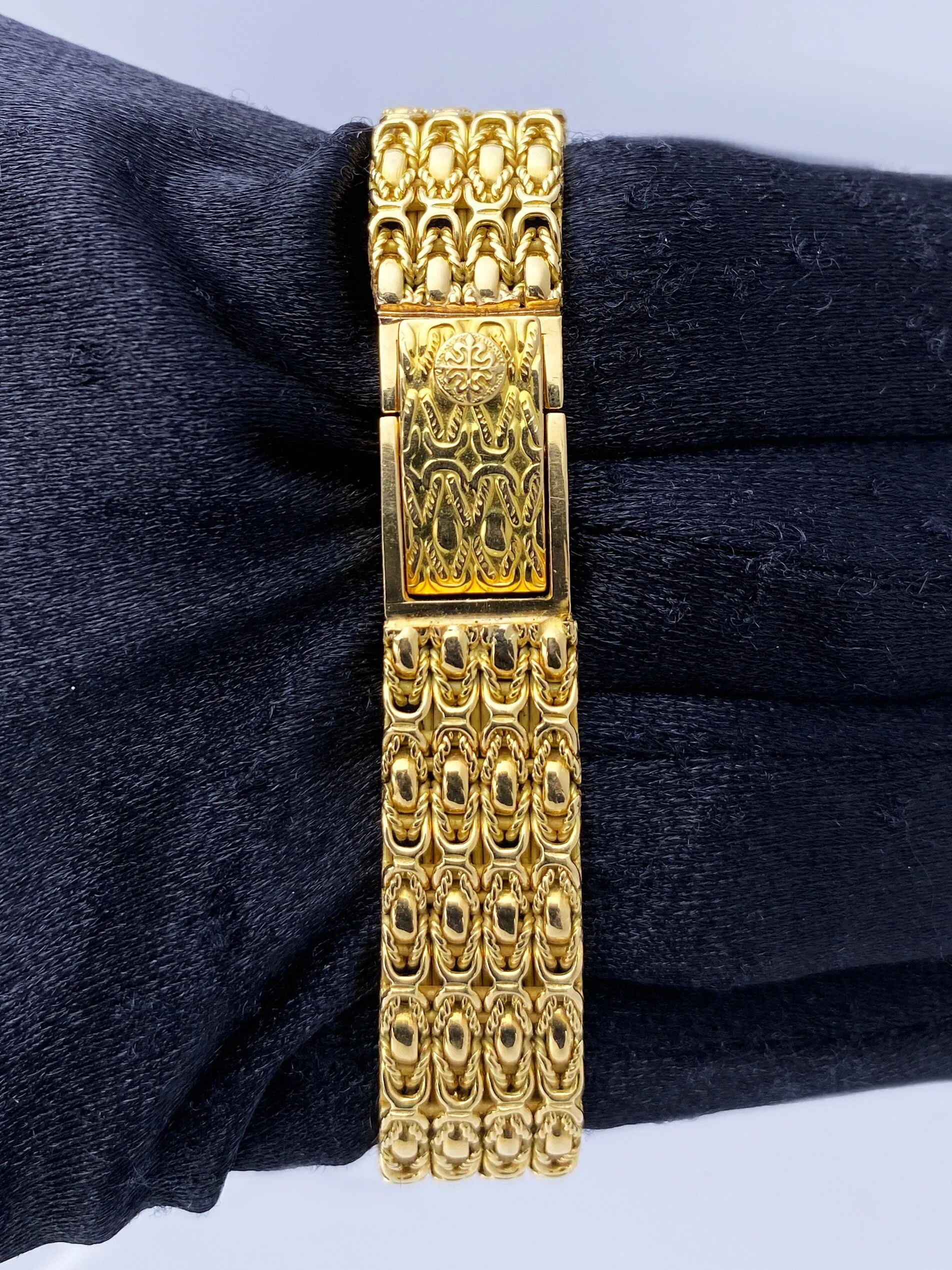 Patek Philippe Ellipse 4698/1 Diamond 18K Yellow Gold Ladies Watch With Archives