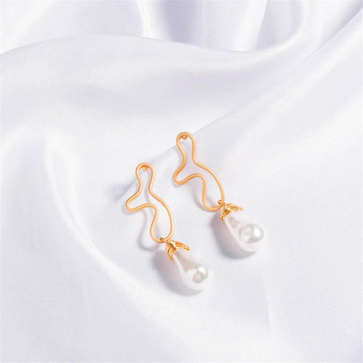 Pearl & 18K Gold-Plated Open Geometric Drop Earrings