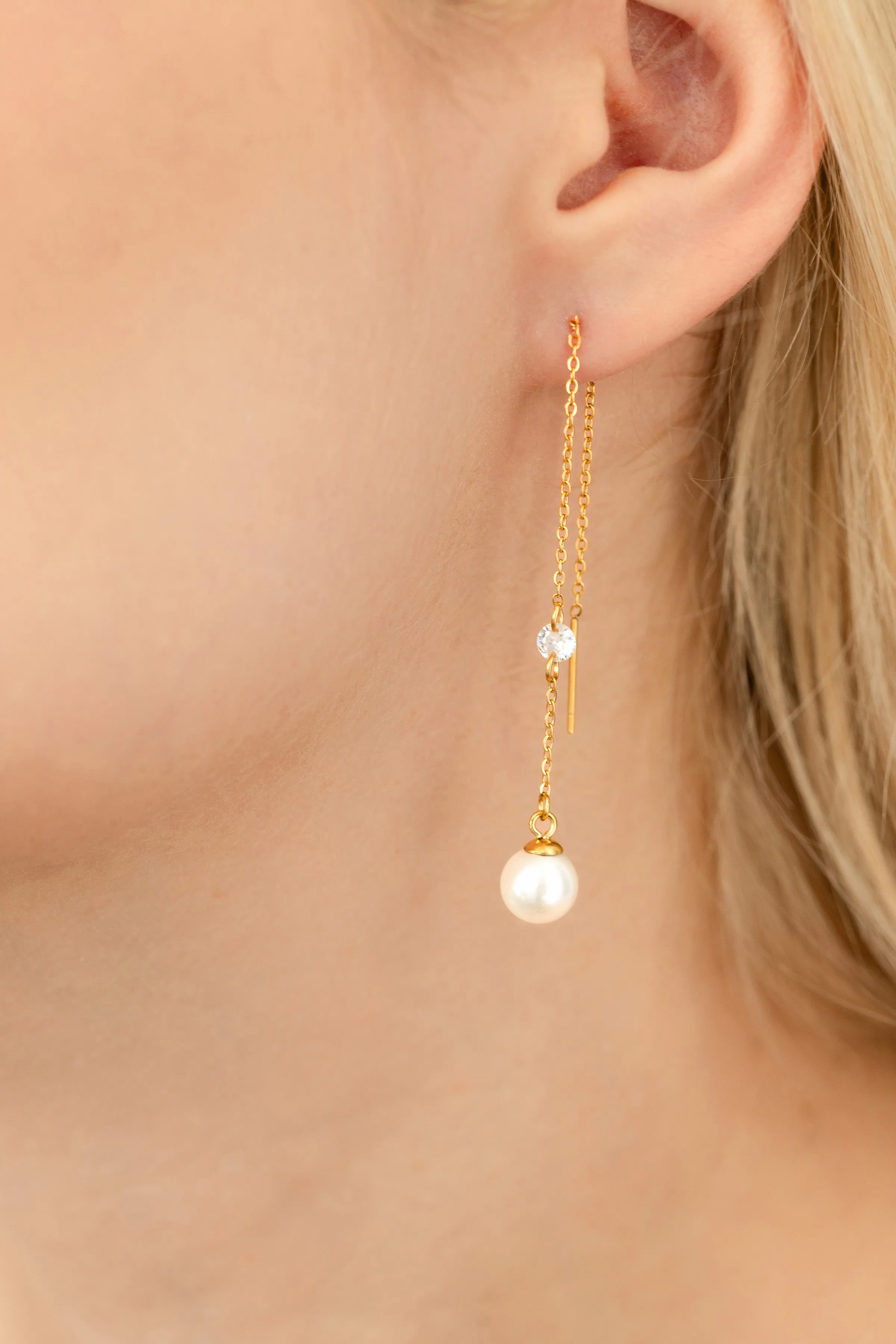 Pearl Dangle Threader earring