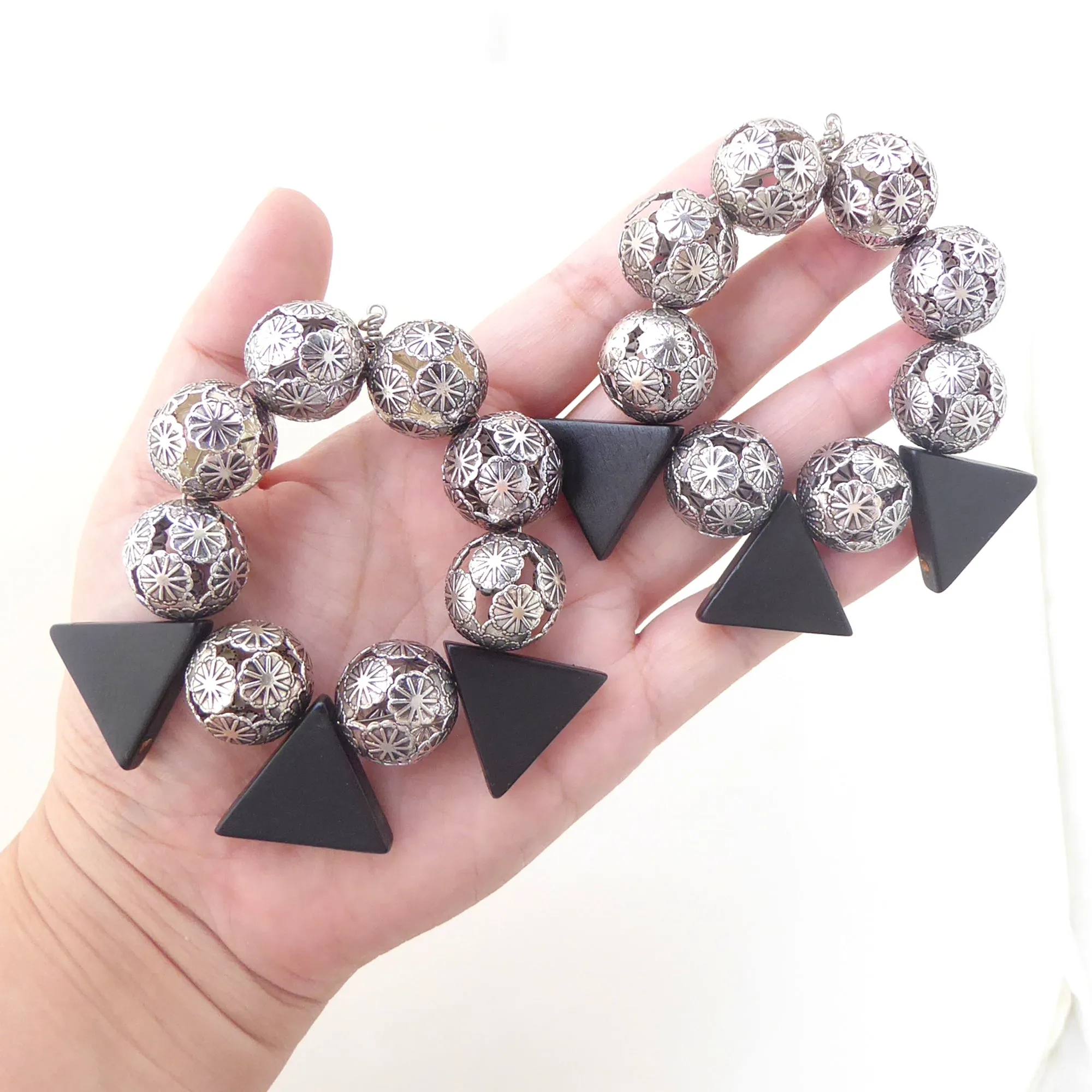Ramonda earrings
