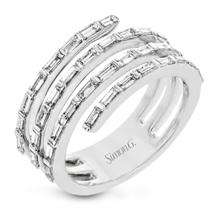 Right Hand Ring in 18k Gold
