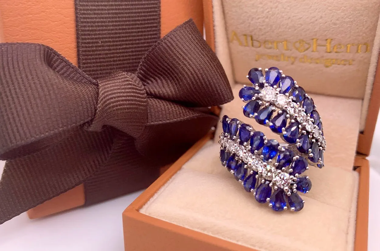 Ring 18kt Gold Leaves Blue Sapphire & Diamonds
