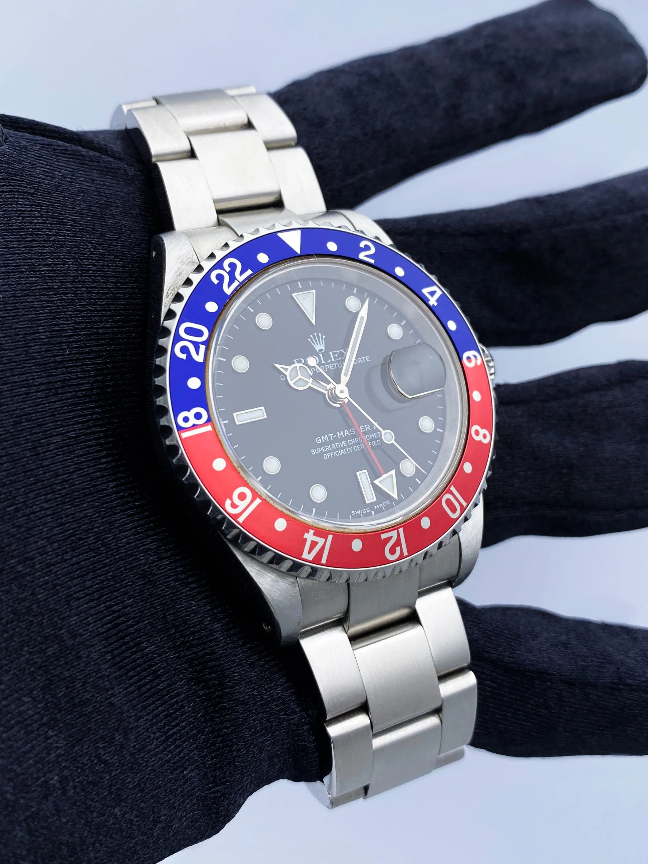Rolex GMT Master II 16710 Pepsi Bezel Mens Watch Box Papers
