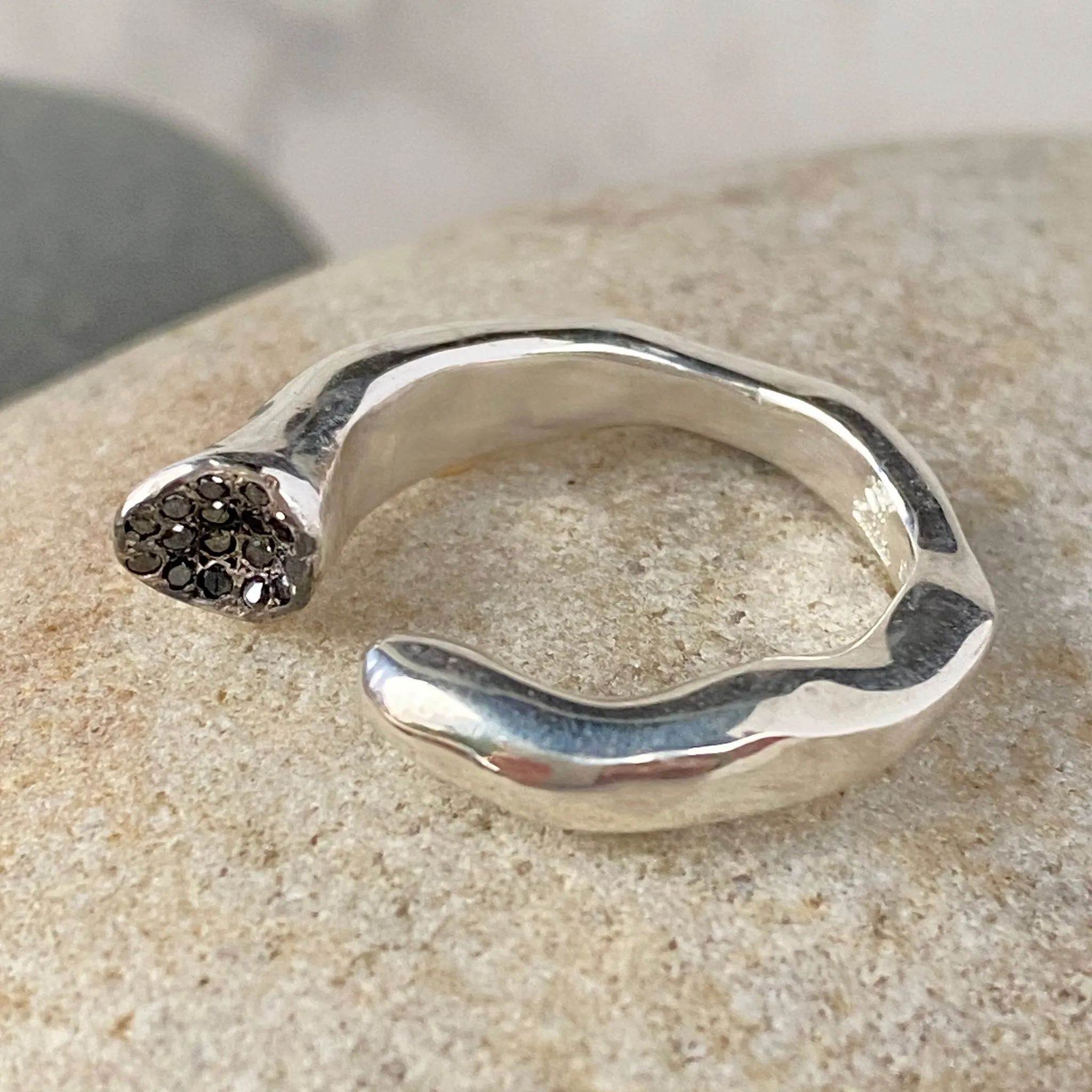 Rosa Maria Briza Silver Ring w/Black Diamonds