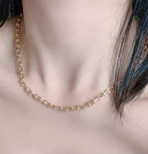 SCARLET CHAIN NECKLACE