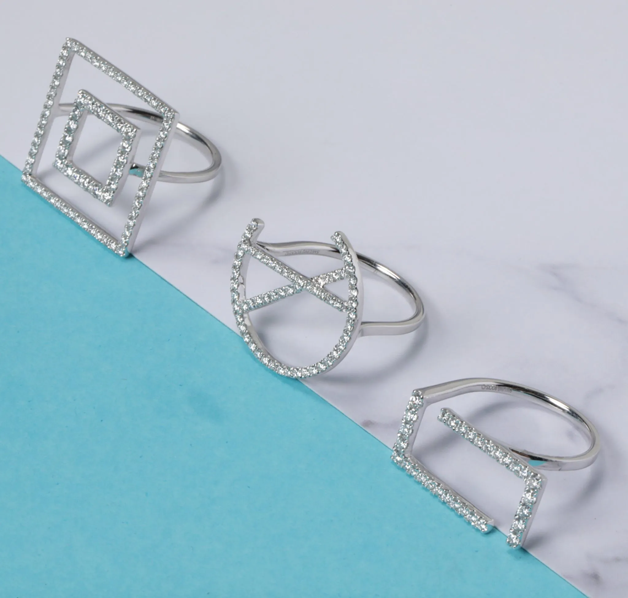 Skyline 0.51ct Cross Ring <br> R-00388WHT