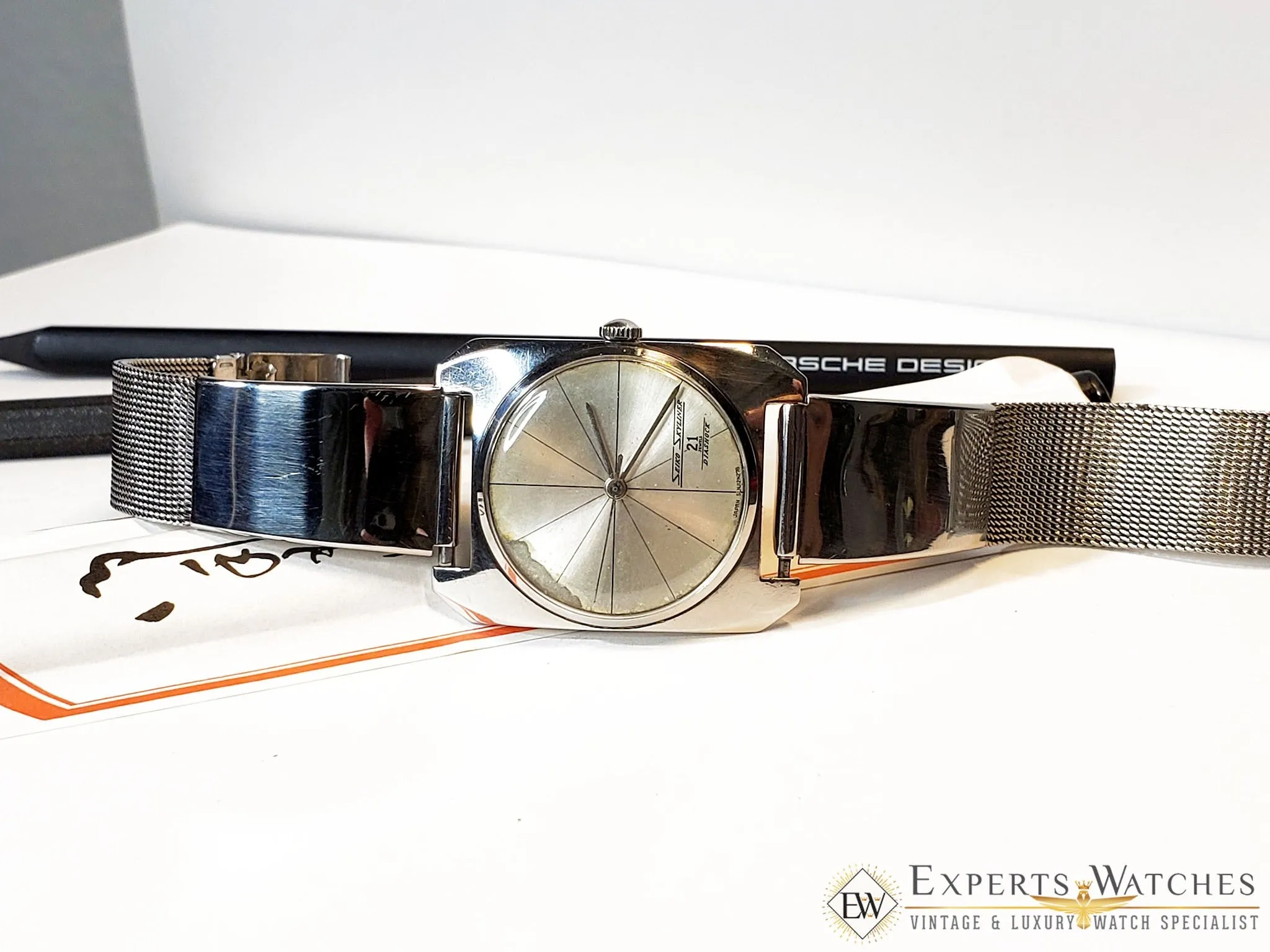 SOLD!!   Vintage 1960's Seiko SkyLiner 6220-7990 21J DiaShock Ultra Thin 6200B Manual Box