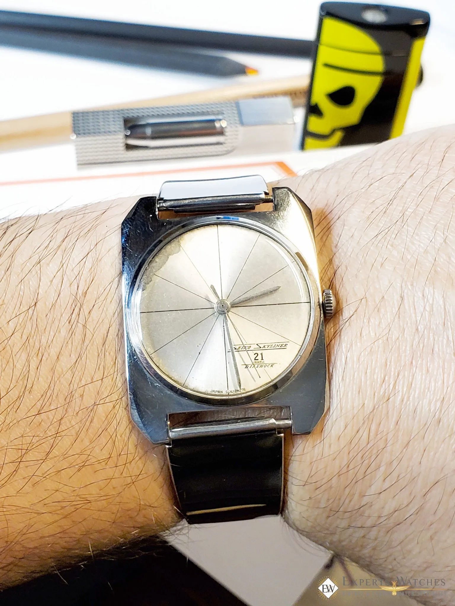 SOLD!!   Vintage 1960's Seiko SkyLiner 6220-7990 21J DiaShock Ultra Thin 6200B Manual Box