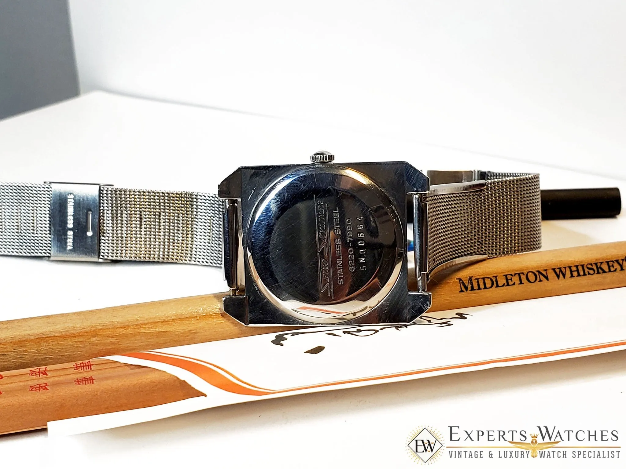 SOLD!!   Vintage 1960's Seiko SkyLiner 6220-7990 21J DiaShock Ultra Thin 6200B Manual Box