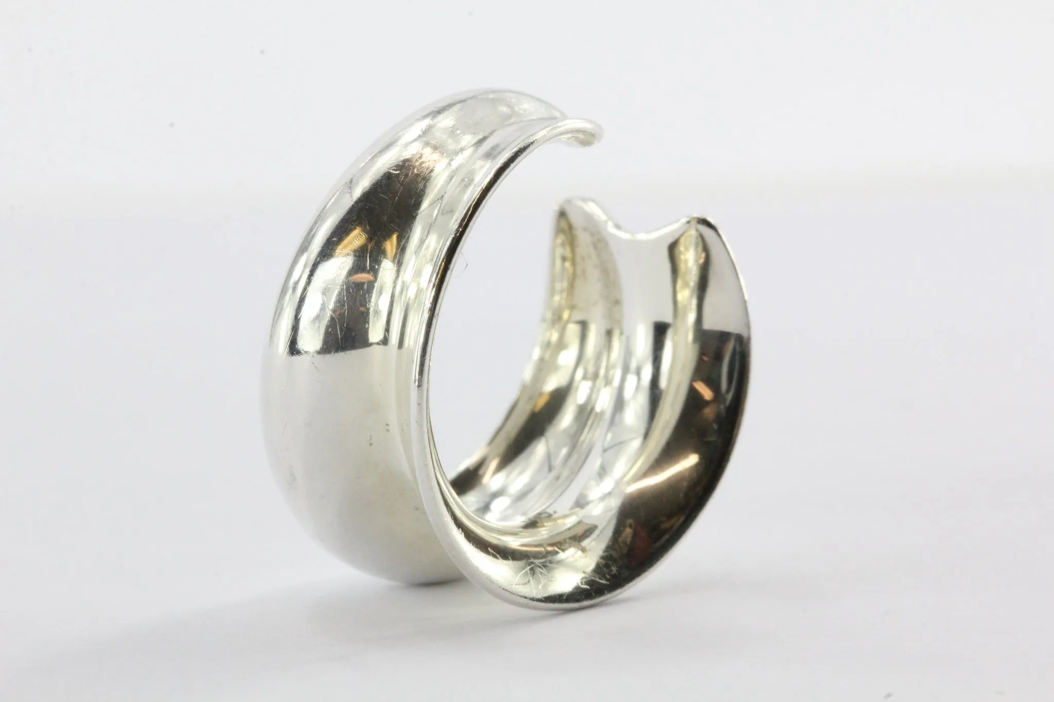 Tiffany & Co Frank Gehry Sterling Silver Wavy Fish Open Back Ring Size 5.75