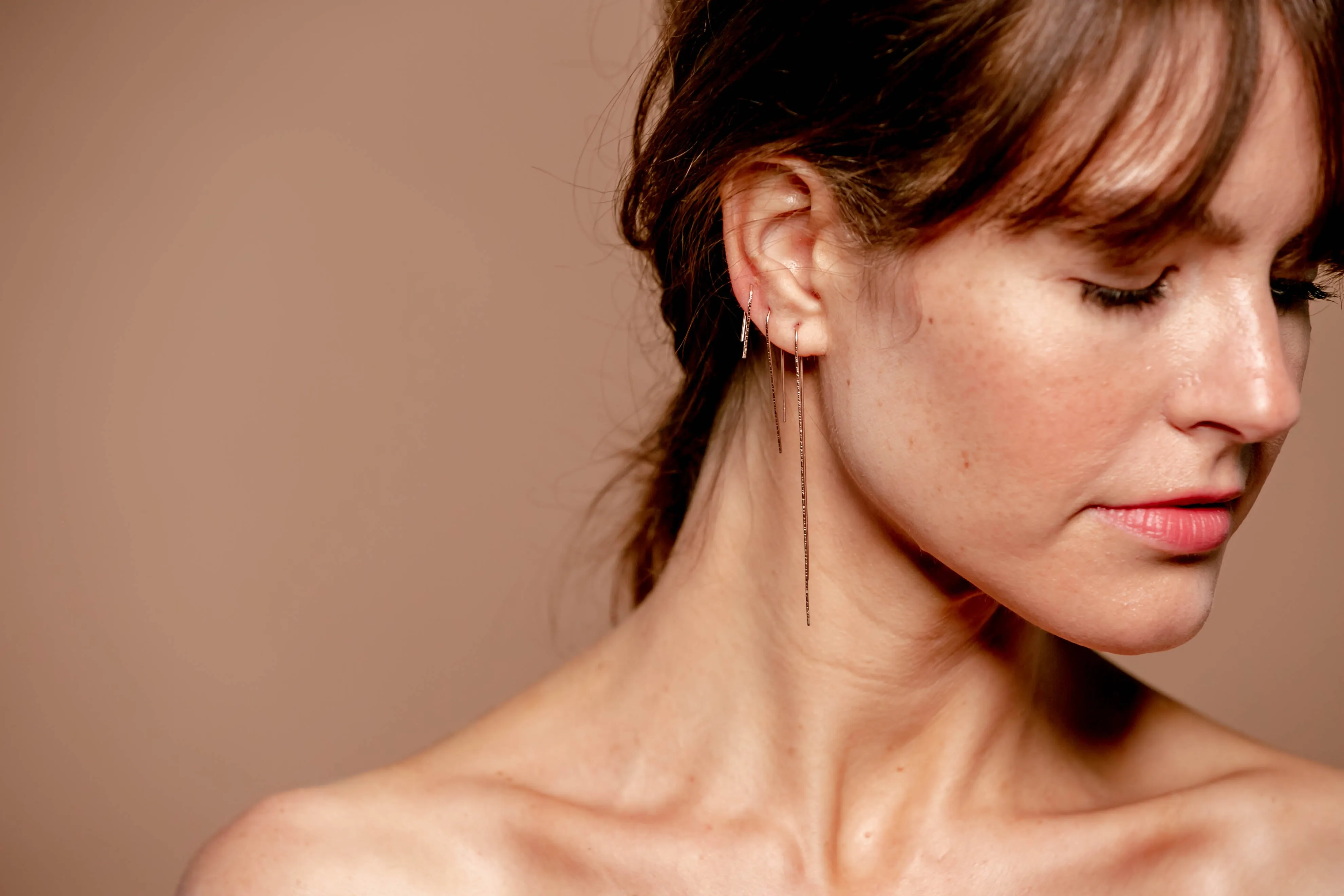 Trace Hook Earrings