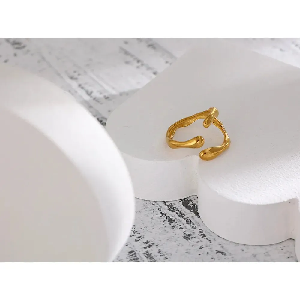 Trendy 316L Stainless Steel Opening Ring Design - Shop Now for a Stylish Metallic Look!