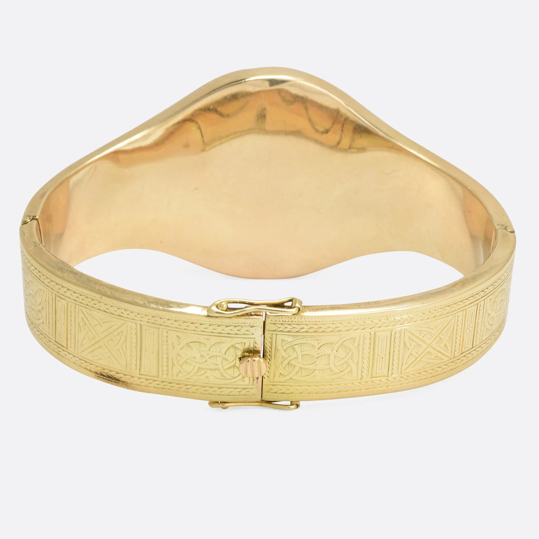 Victorian 15k Gold Scottish Agate Bangle