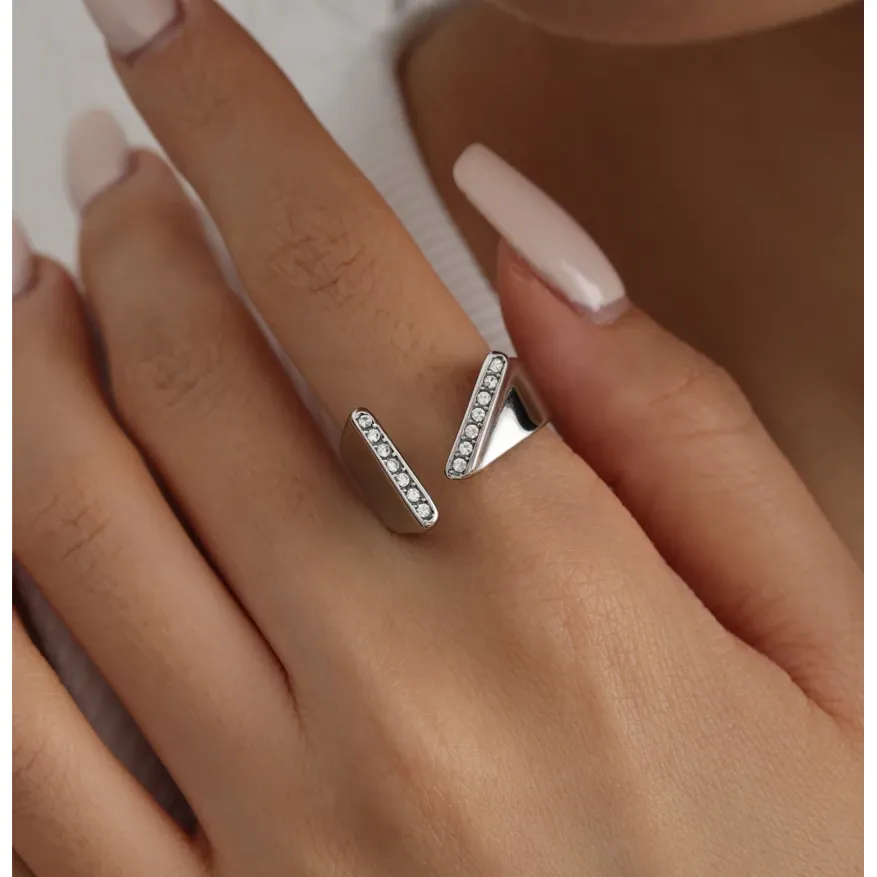Vienna 18K Open CZ Irregular Ring
